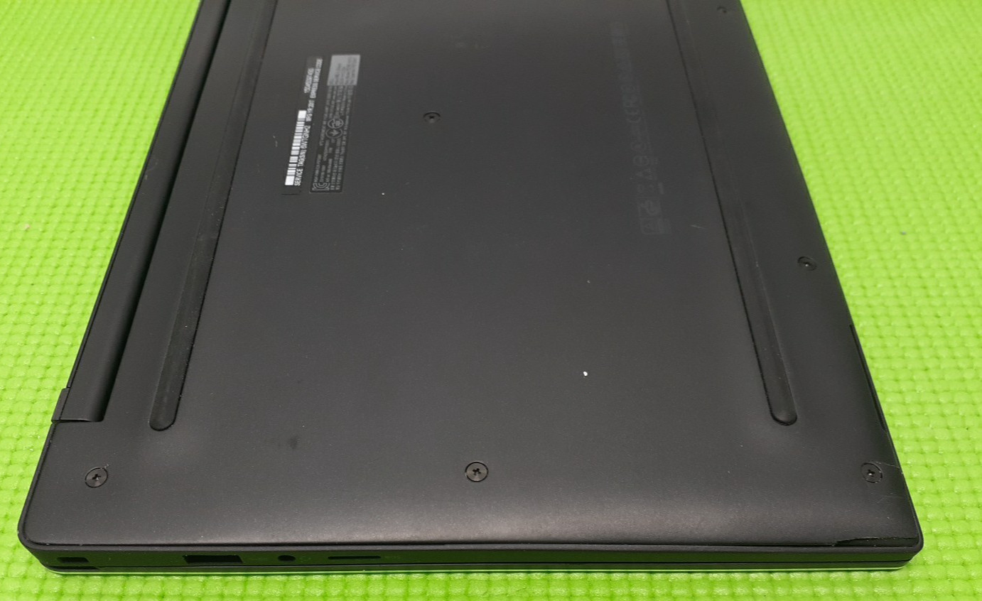 Dell Latitude 7370 13.3″ Intel Core m7-6Y75 1.2GHz 8GB RAM 240GB SSD 11p -no ac