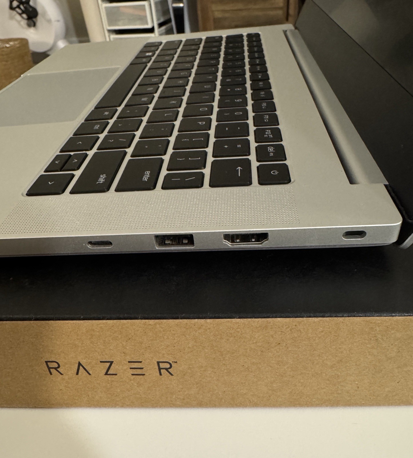 Razer Blade 14″ Gaming Laptop Ryzen 9 6900HX RTX 3070 Ti 16GB 1TB SSD