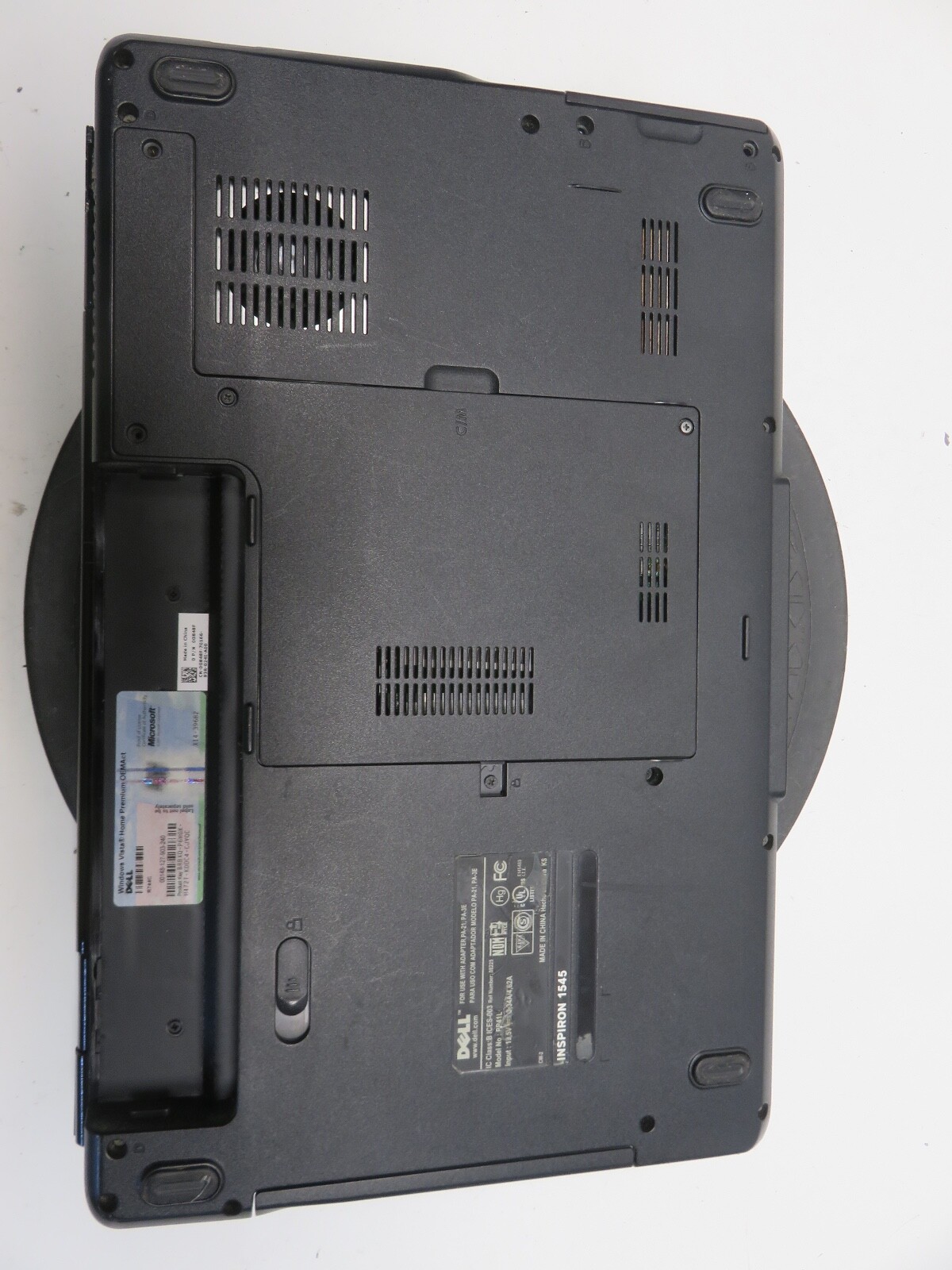 Dell Inspiron 15-3567 Intel i3-7100U 2.4GHz 8192 MB NO HDD No Batt