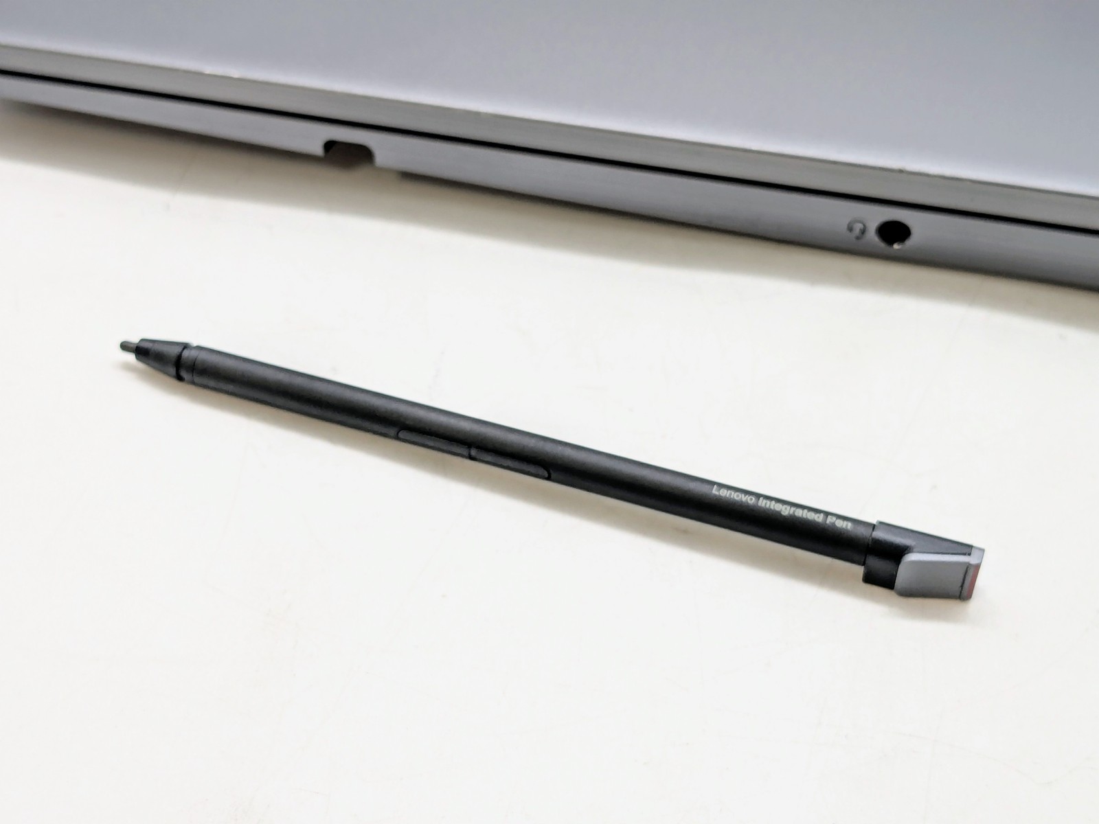 ThinkPad X1 Yoga Gen 6 2-in-1 14″ FHD Touch I5-1135G7 512GB 8GB W11P *READ*