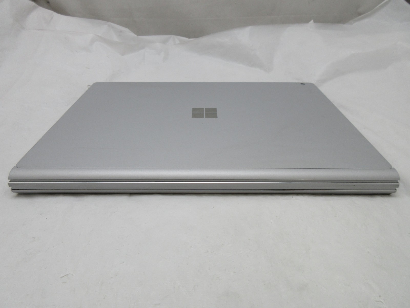 Microsoft Surface Book 3 13.5″ : I7-1065G7 1.3GHz : 16GB RAM : 256GB SSD : No OS
