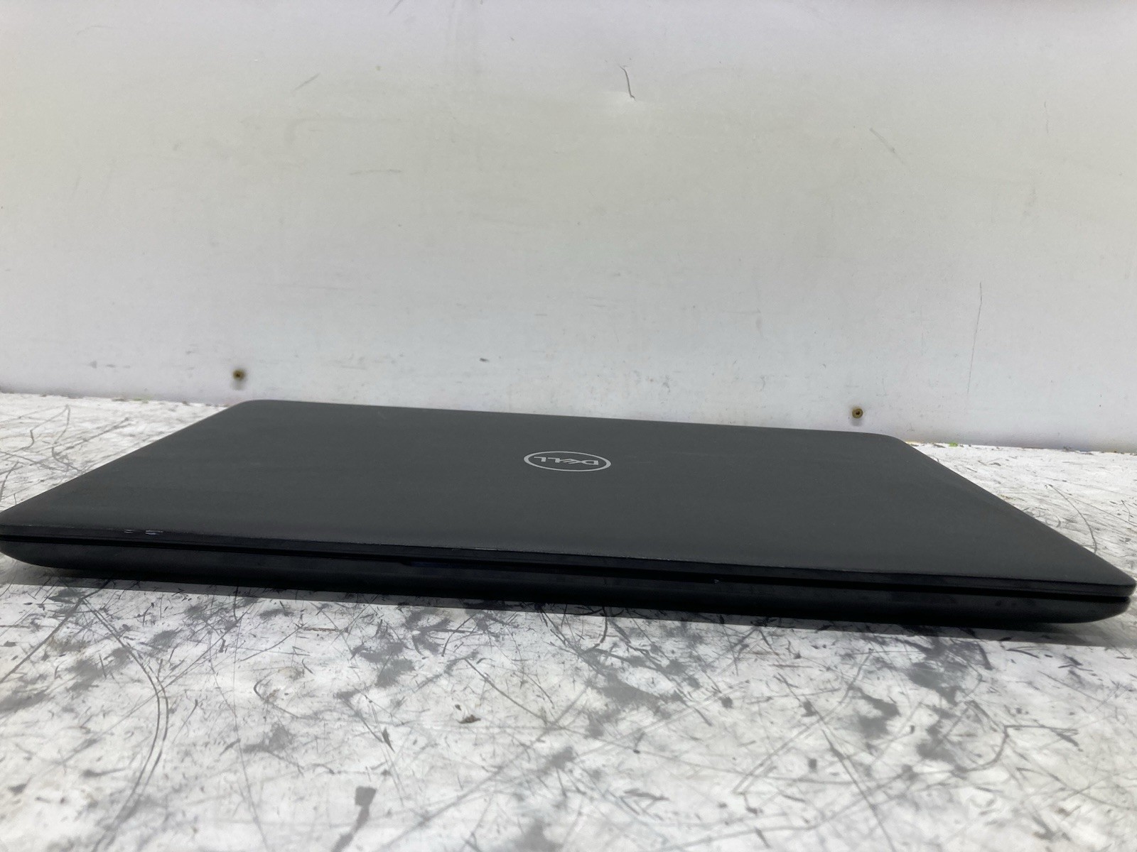 Dell Latitude 3500 Laptop Intel i5-8265U 1.6GHz 4GB RAM No HDD – Boot to BIOS
