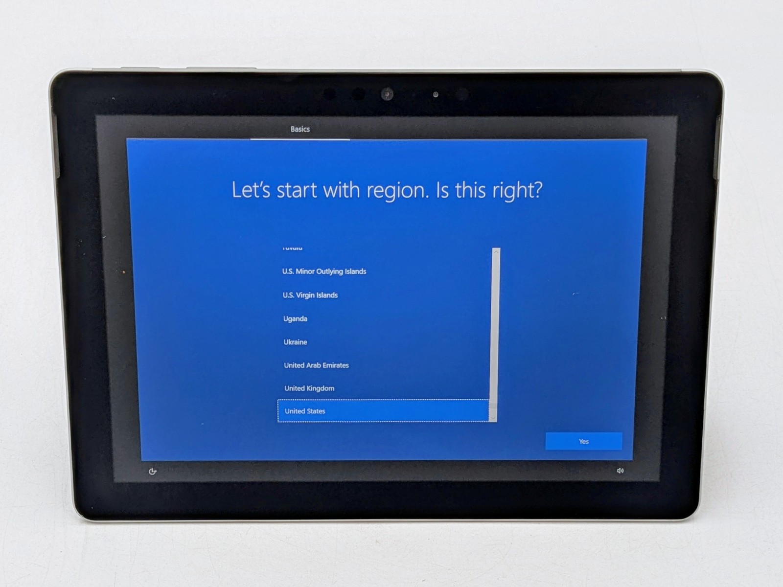 Microsoft Surface Go 2-in-1 10″ 1800 x 1200 Touch PENTIUM 4415Y 4GB W10P *READ*
