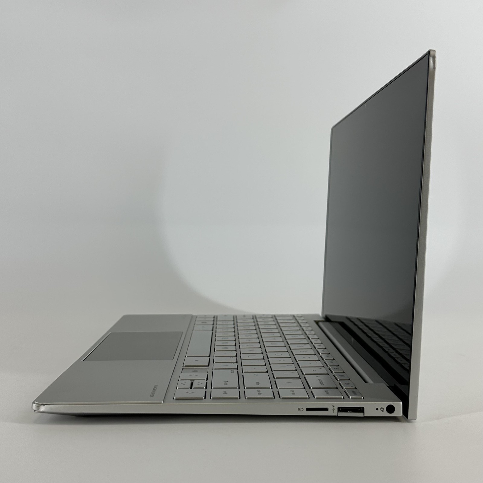 HP Envy 13 Silver FHD TOUCH i5-1135G7 2.40GHz 16GB 512GB SSD Good -LCD Bleed