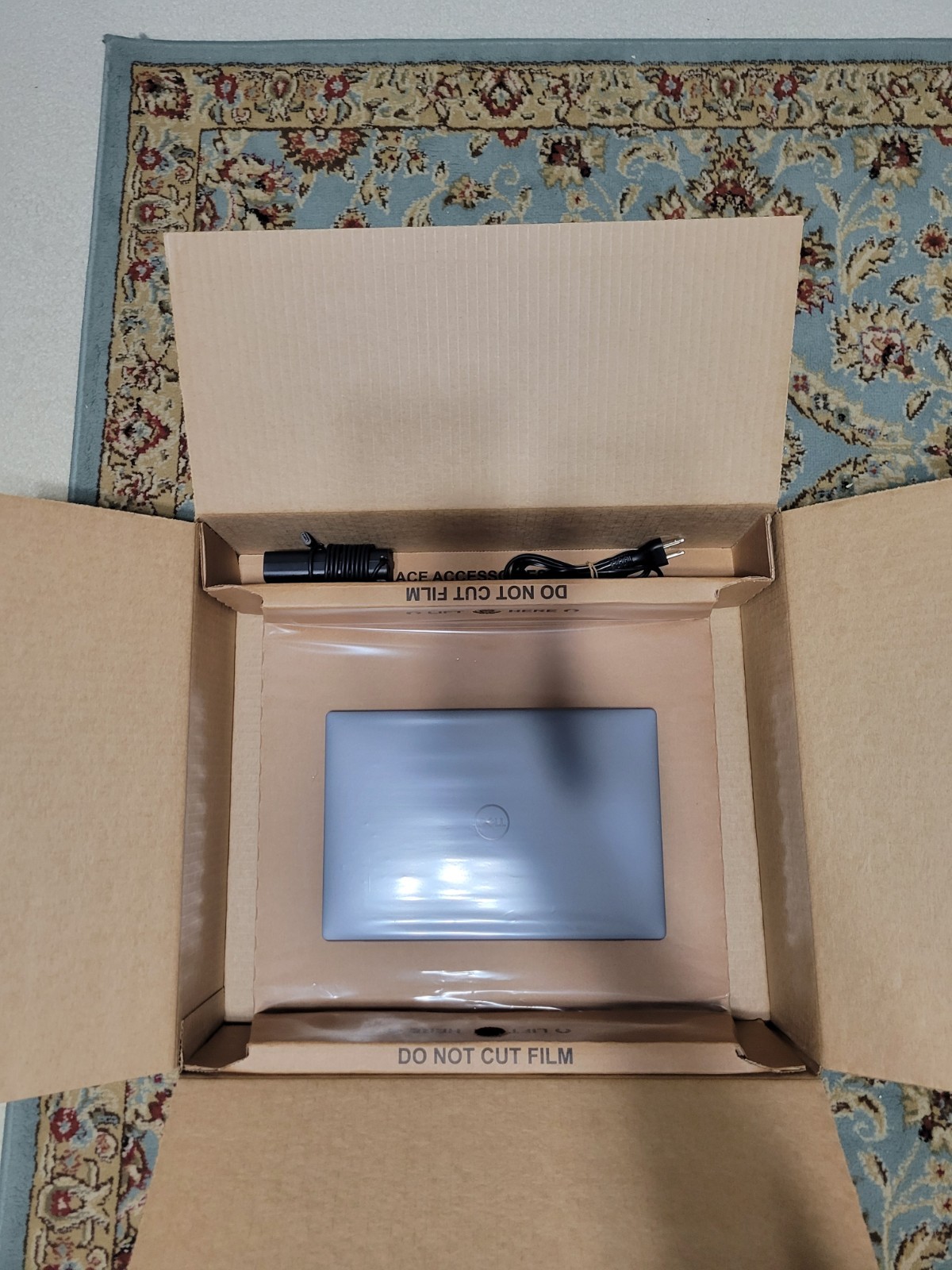 Dell XPS 13 9350 13.4” Core Ultra 7 256V 16GB 512GB Copilot PC Touch 1 Cycle