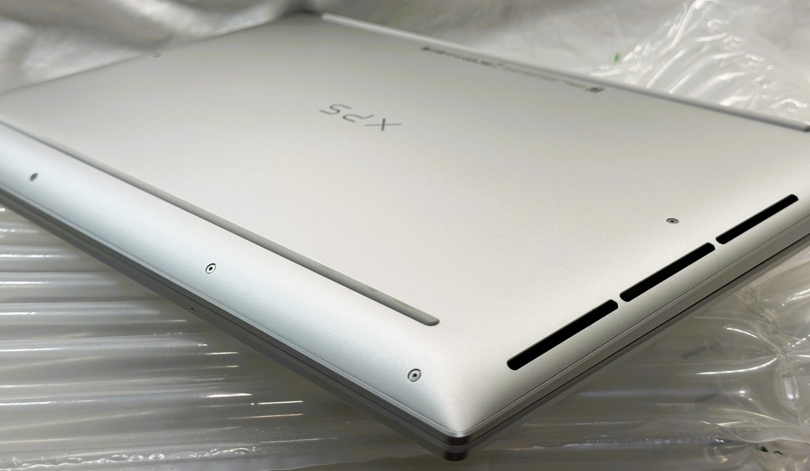 Dell XPS 16 – 9640 OLED ✔Ultra 9 185H ✔2TB 990PRO ✔32GB RAM ✔RTX 4060 8GB