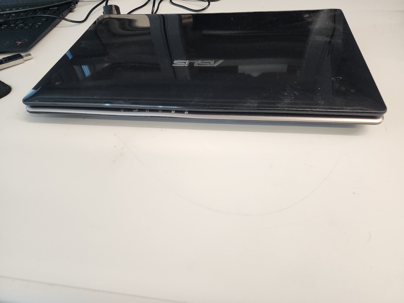 Asus A53E-XN1, Intel Pentium B940 @2.0GHz, 4 GB RAM, No Hdd, Cracked Screen