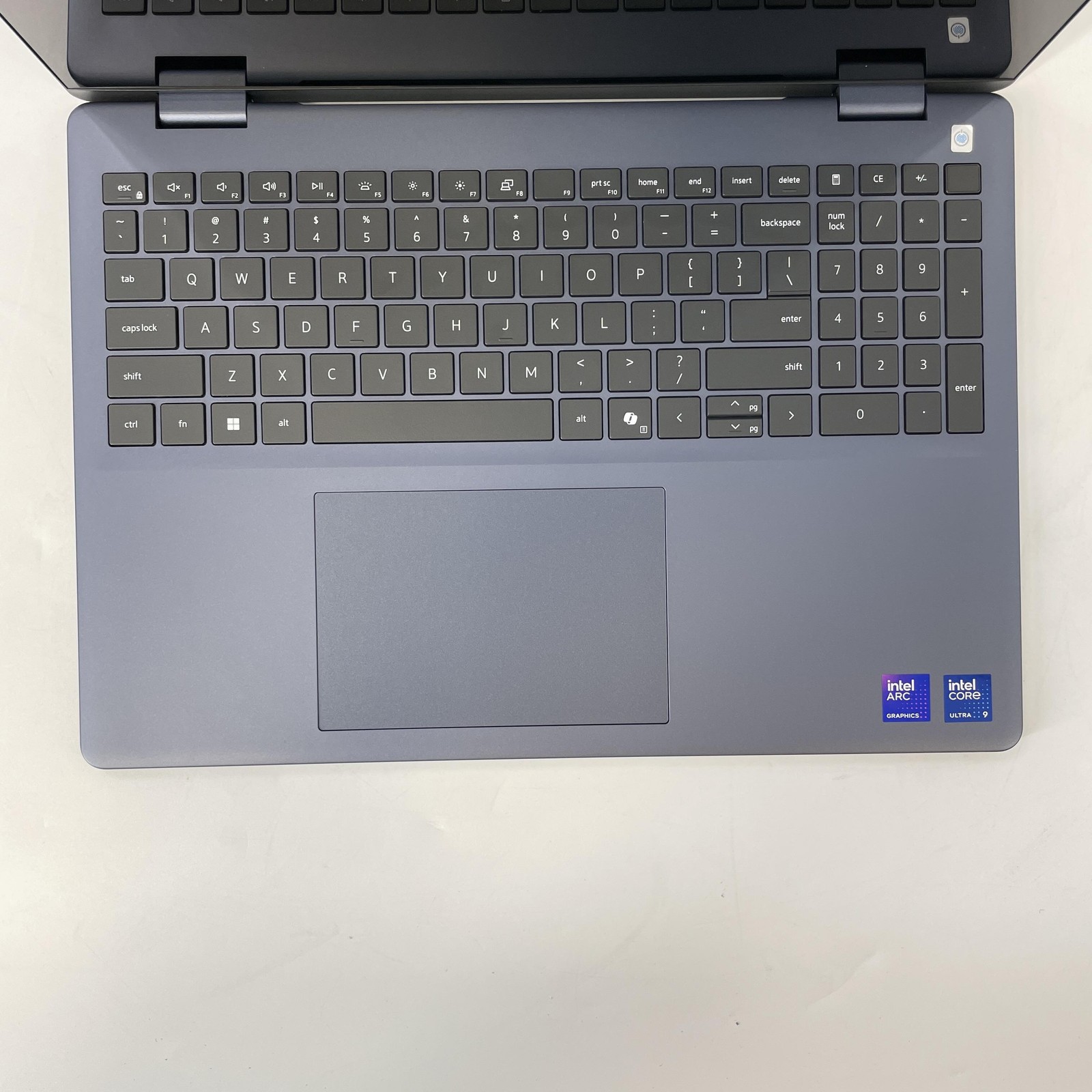 Dell 16 Plus (2-in-1) DB06250 QHD+ TOUCH 3.3 GHz Ultra 9 288V 32GB 1TB Pink Hue