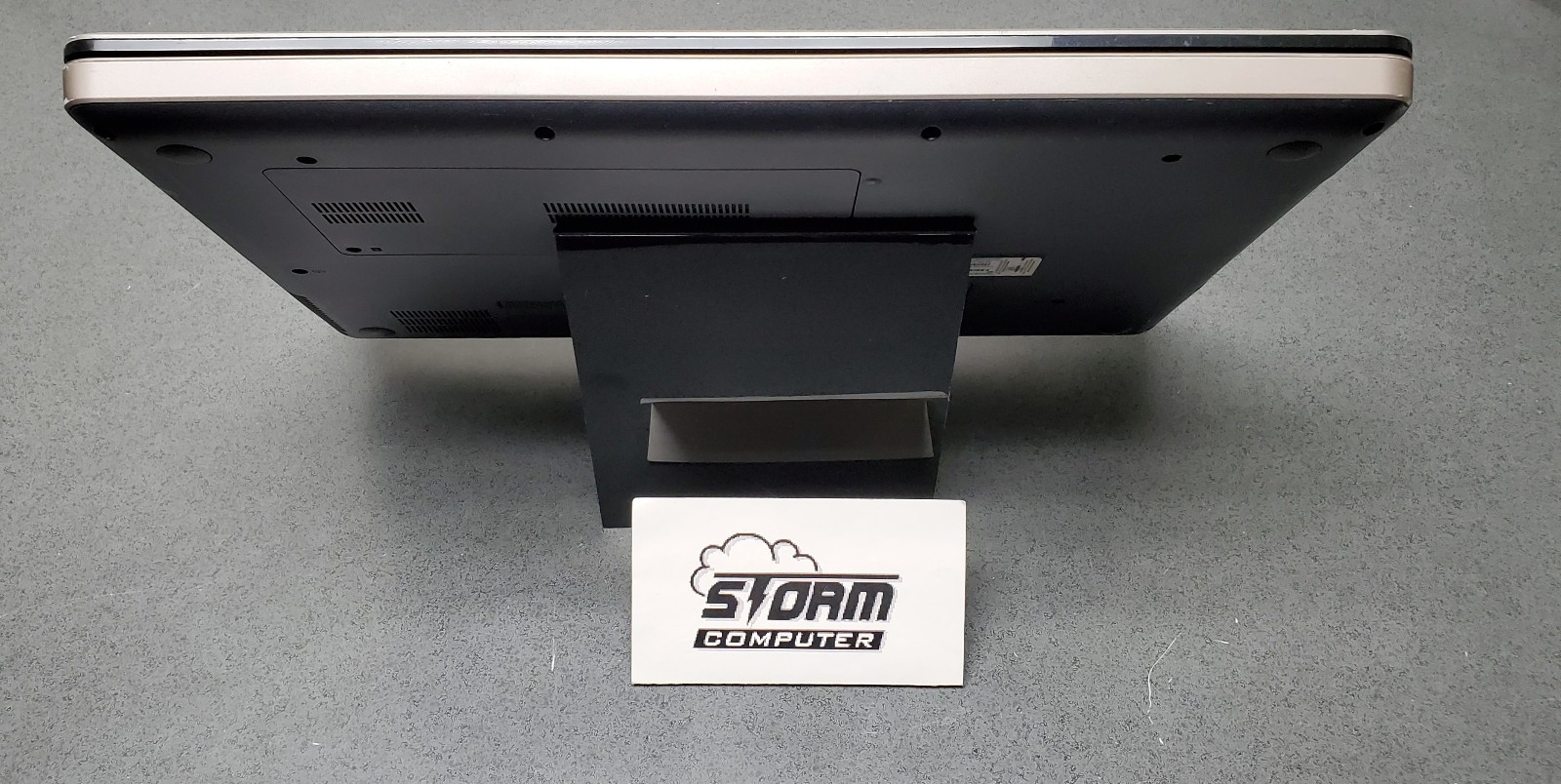 Vintage HP G72-B60US i3-M370 2.40 GHz 4GB 500GB 2.5″ HDD 17″ XG988UA