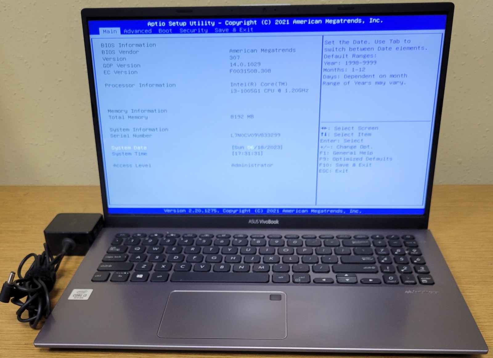 Asus VivoBook F512J i3-1005G1 1.20GHz 8GB DDR4 256GB NVMe NO OS/HDD