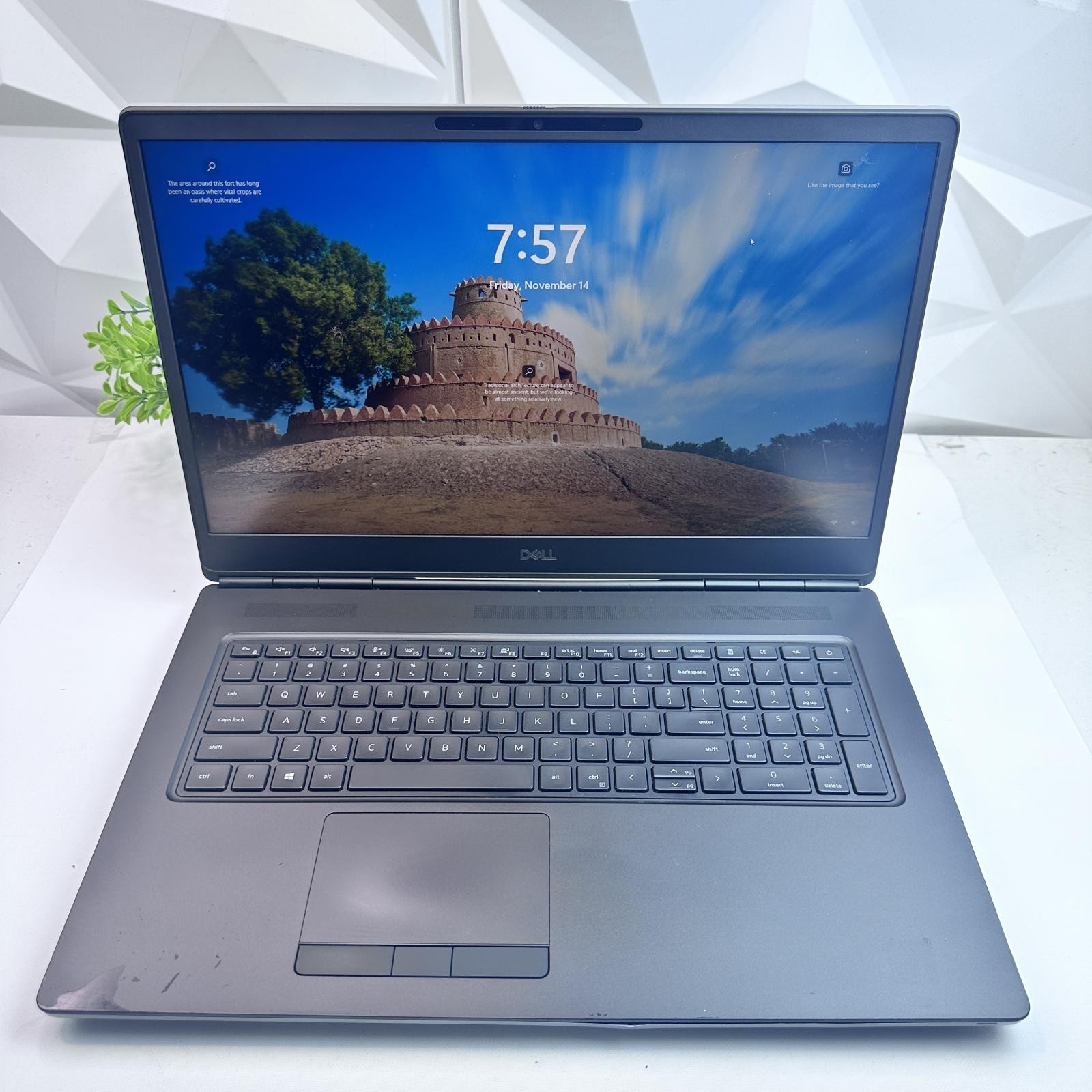 Dell Precision 7760 17.3″ FHD, Xeon W-11855M ,64GB,1TB, RTX A3000 *Pls READ*