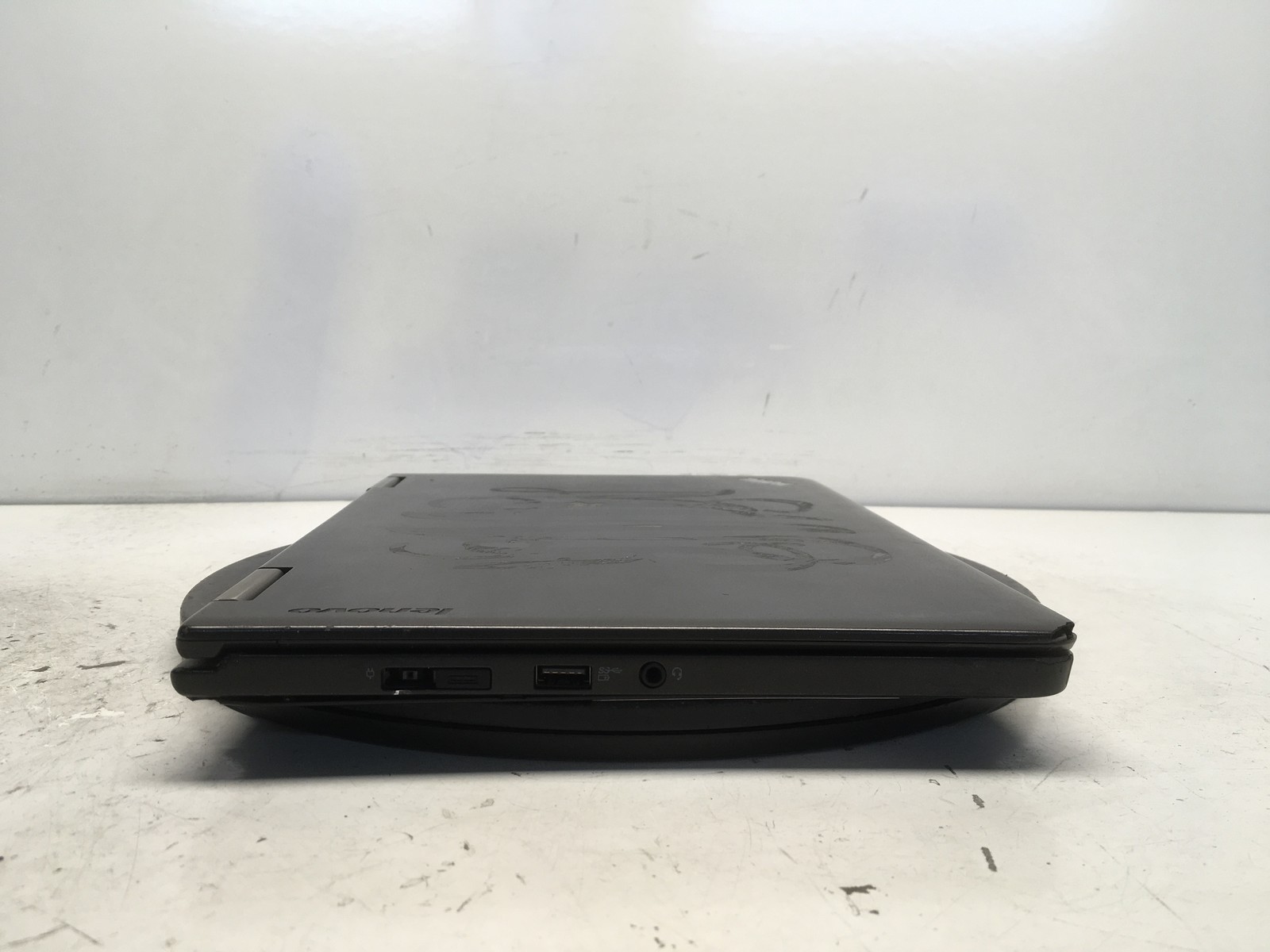 Lenovo ThinkPad Yoga Type 20CD-00AVUS Intel i5 4th gen 8 GB NO HDD No Batt