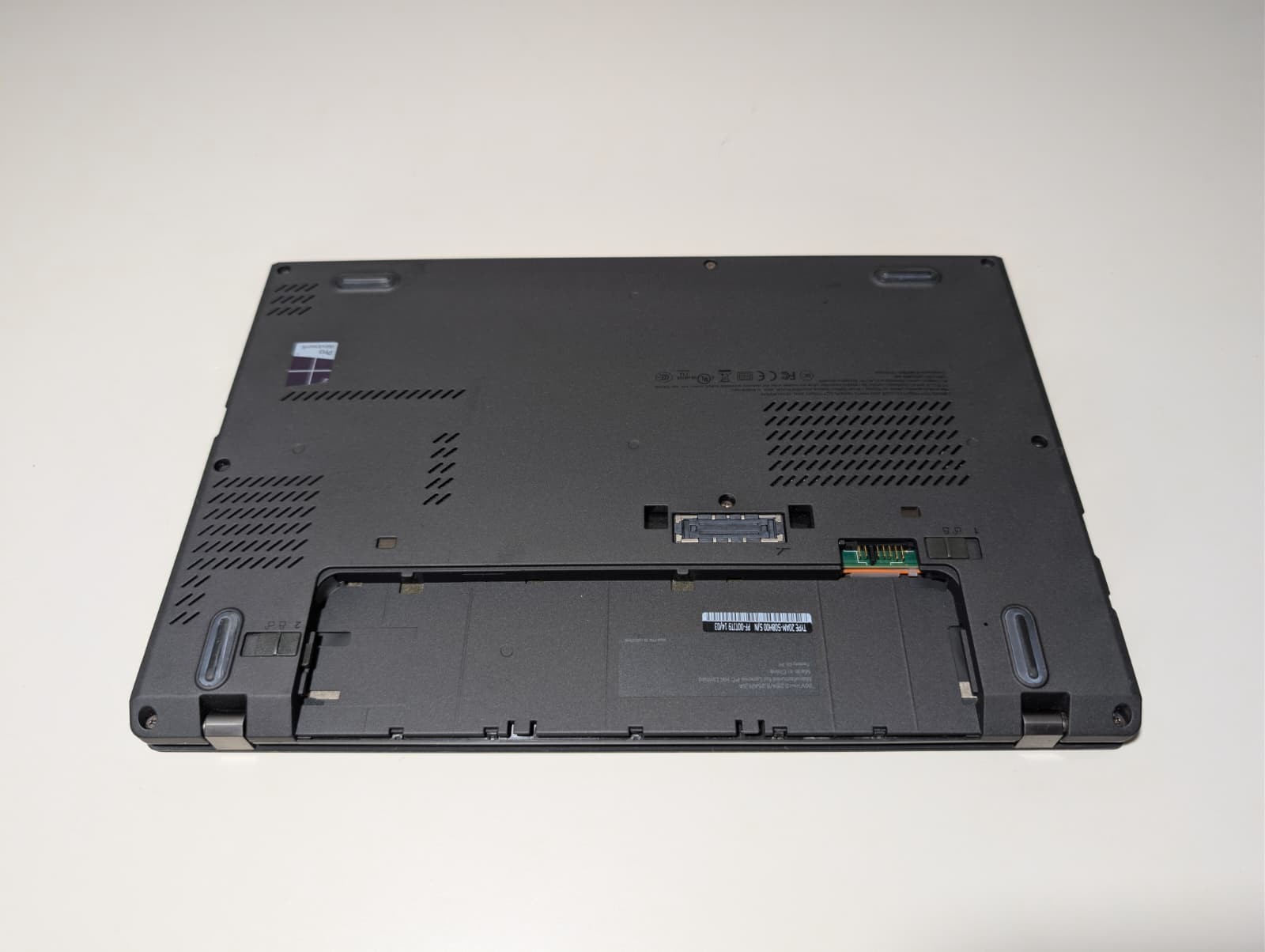 Lenovo ThinkPad X250 | i5 5th Gen 8GB RAM 256GB SSD | Backlit Windows 11 Pro