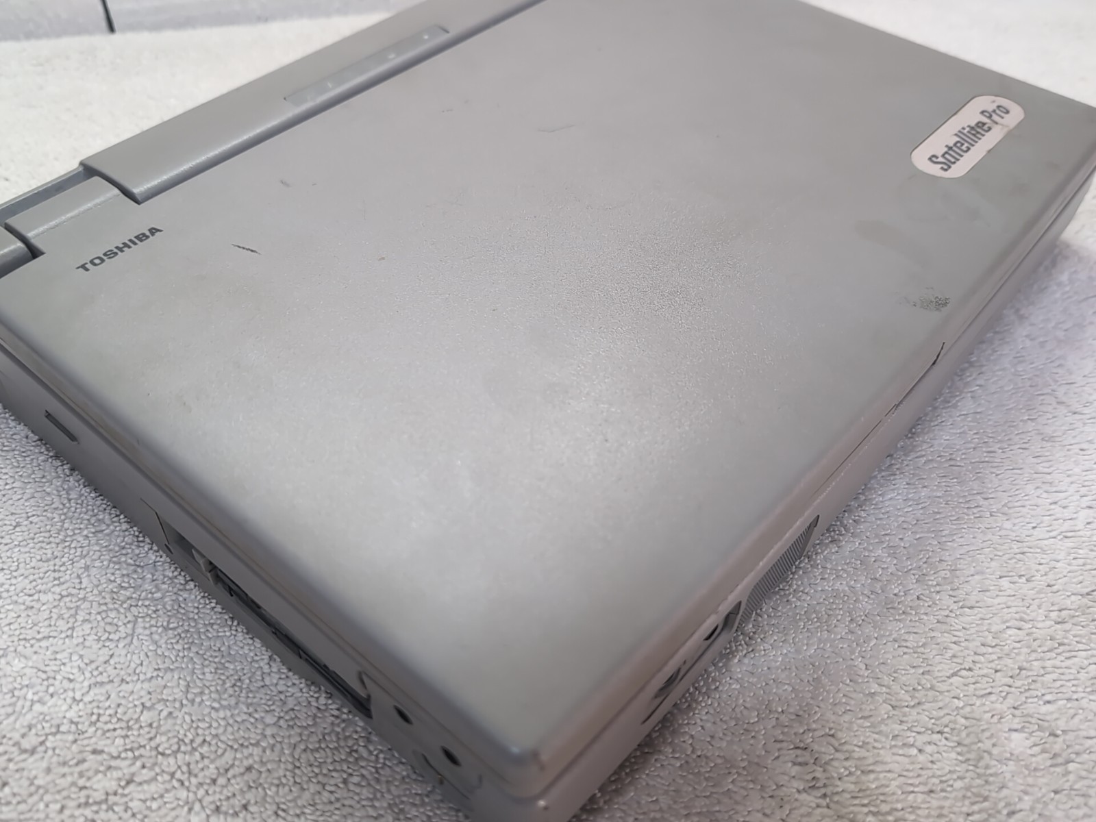 TESTED Toshiba Satellite Pro 405 CS Notebook Laptop Computer FOR PARTS