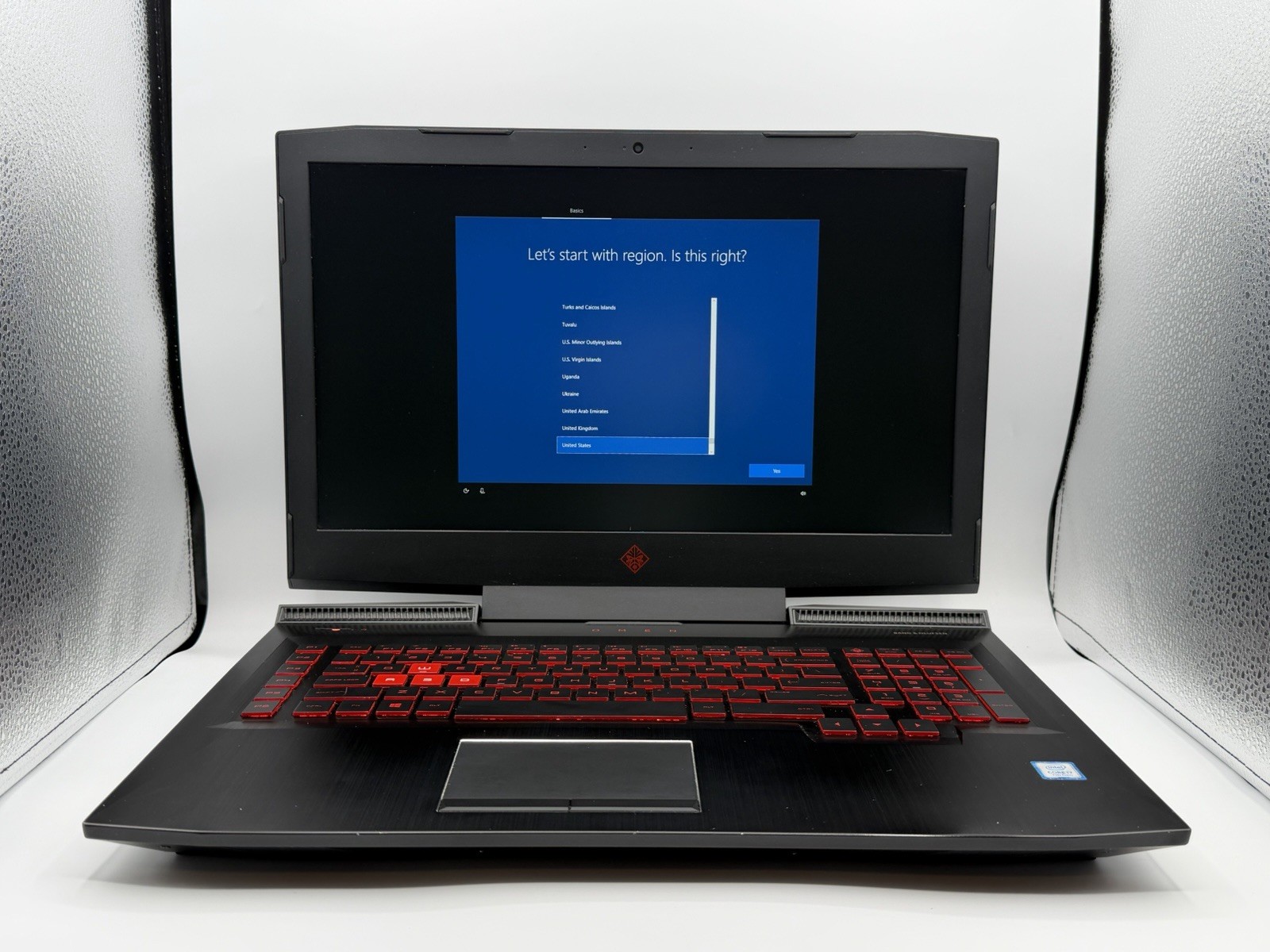 HP OMEN 17 17.3” 17-an012dx Laptop – RX 580 – i7-7700HQ – 12GB RAM – 2TB SSD