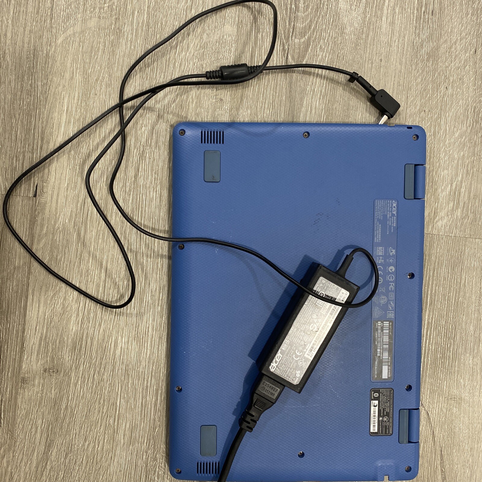 Acer Aspire 11.6″ Touch Screen R3 Series Model #N15W5 . For Part Replacement