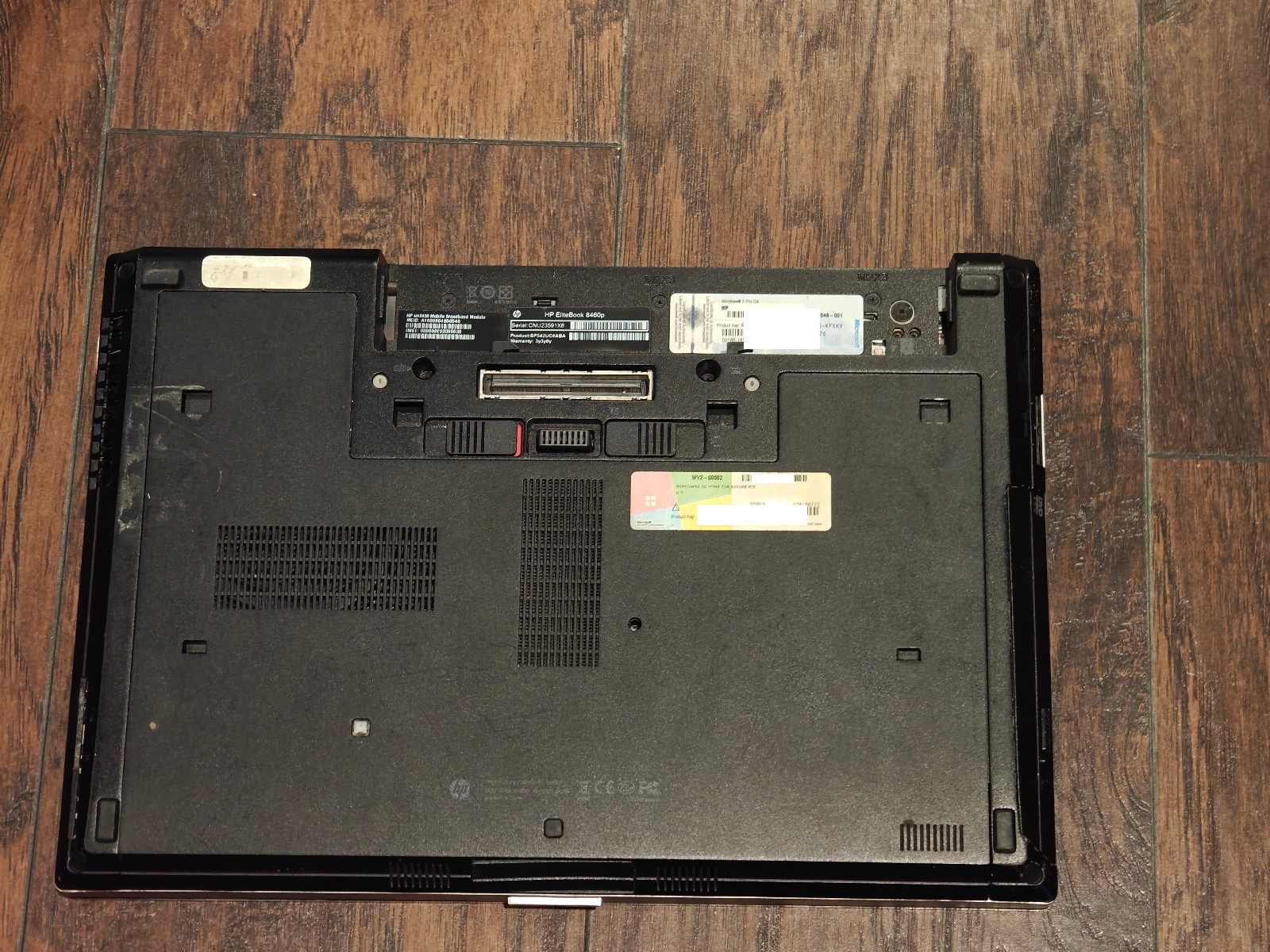 HP EliteBook 8460p 14″ Laptop Parts (No CPU RAM HDD Battery Charger Fan WiFi)