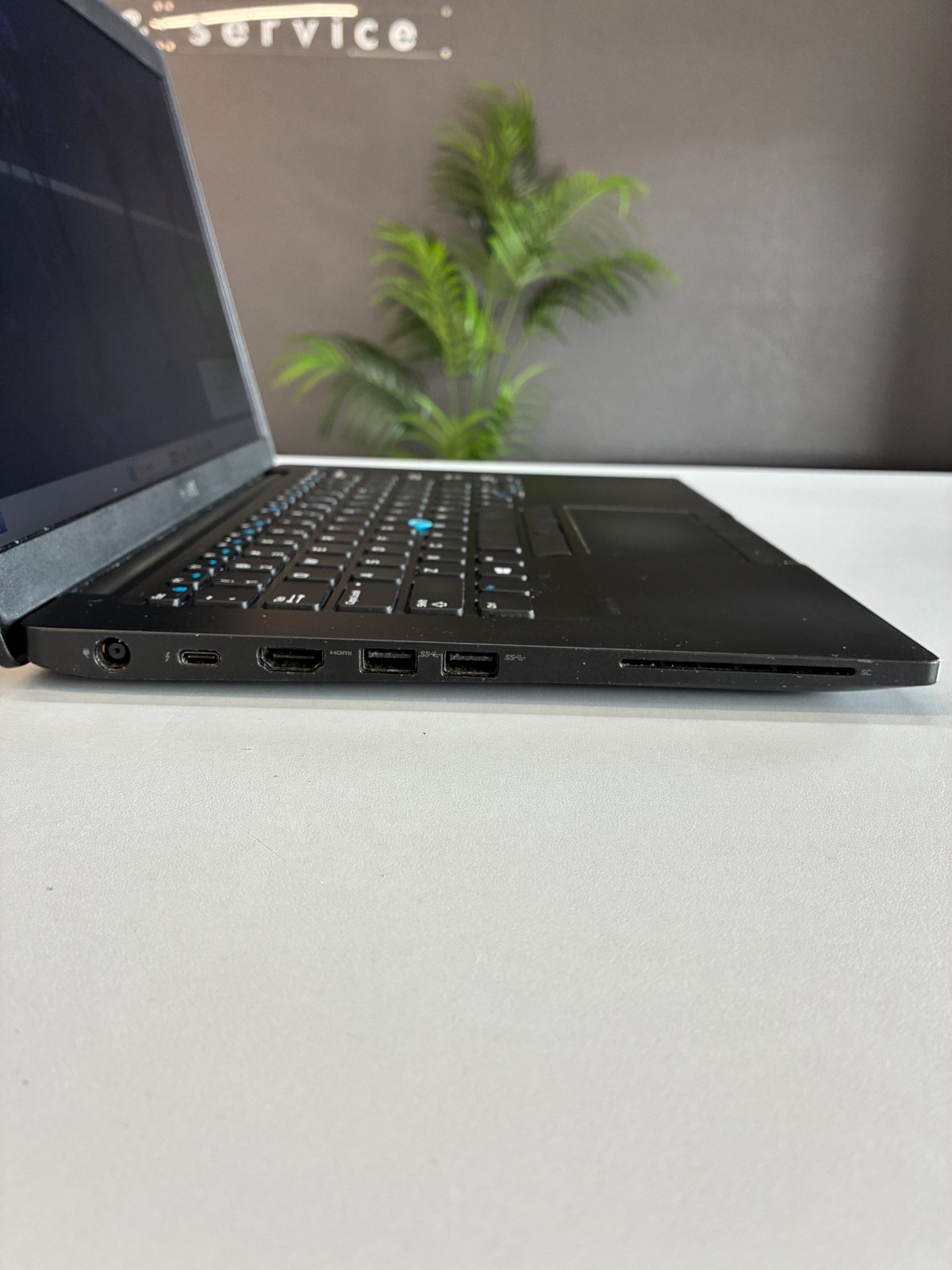 Dell Latitude 7480: Screen 14″ / i7-7600U / RAM 16Gb / SSD 500Gb / Win 11