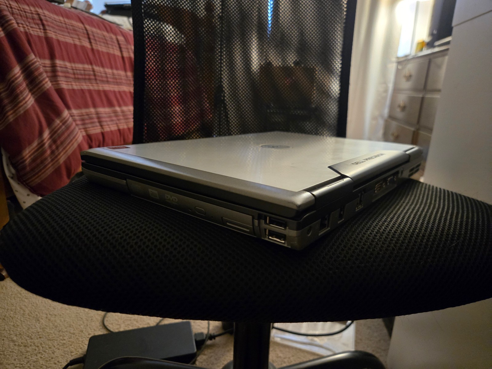 Dell Precision M2300: C2D T7250, 4GB RAM, WXGA+, WinXP Pro SP3, 320GB HDD