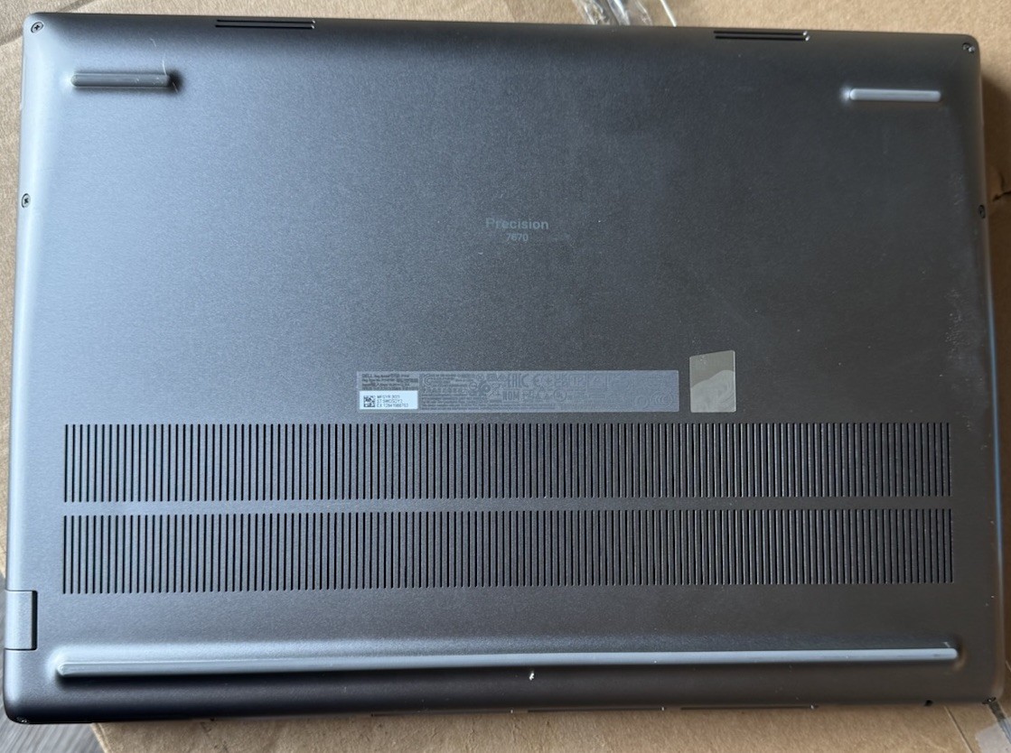 Dell Precision 7670 16″ i9-12950HX NVIDIA RTX A4500 NO RAM NO SSD