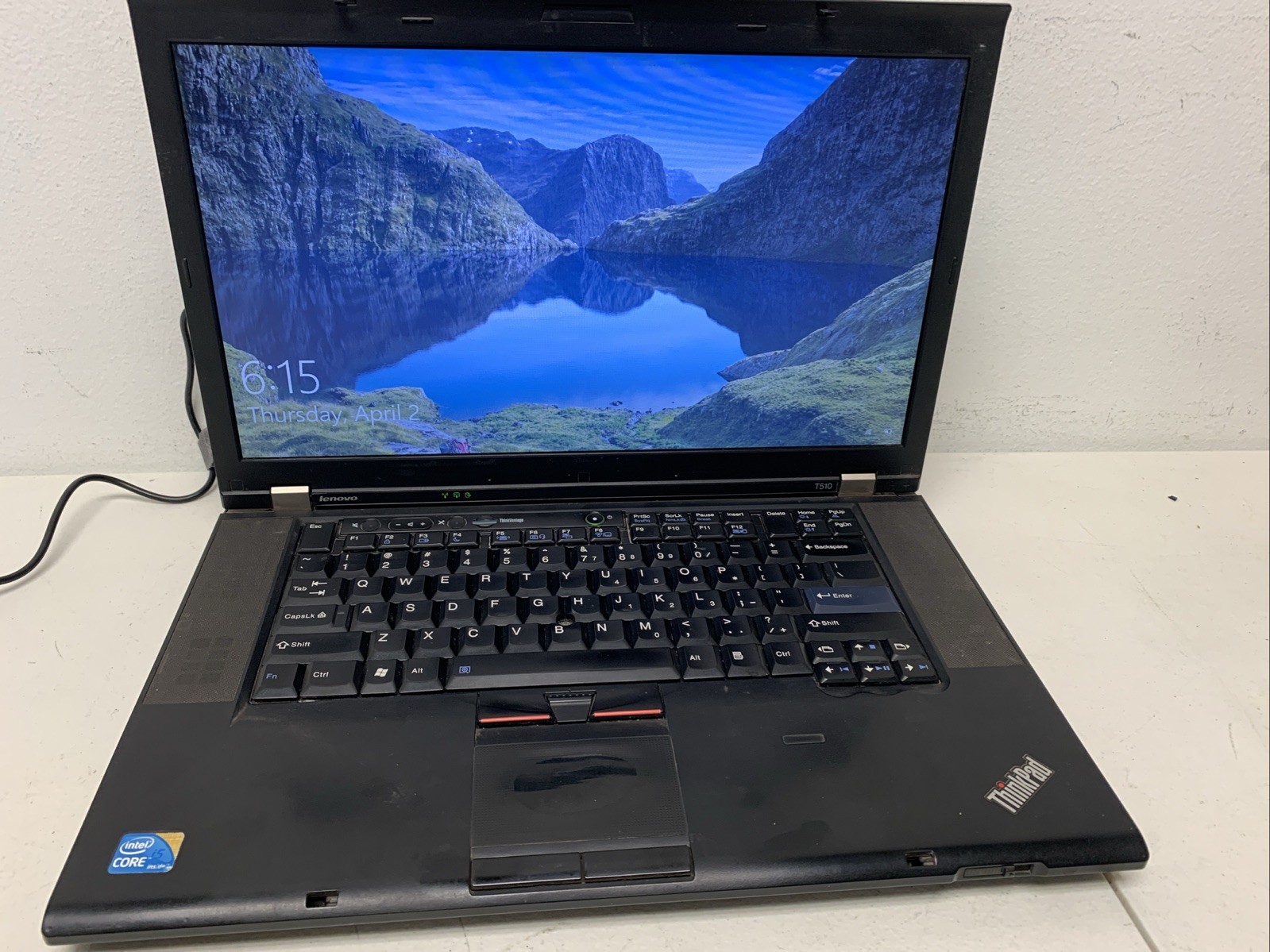 Lenovo ThinkPad T510 Intel i5-M520 2.4GHz 2GB RAM 256B SSD WIND 10 Home Read Des