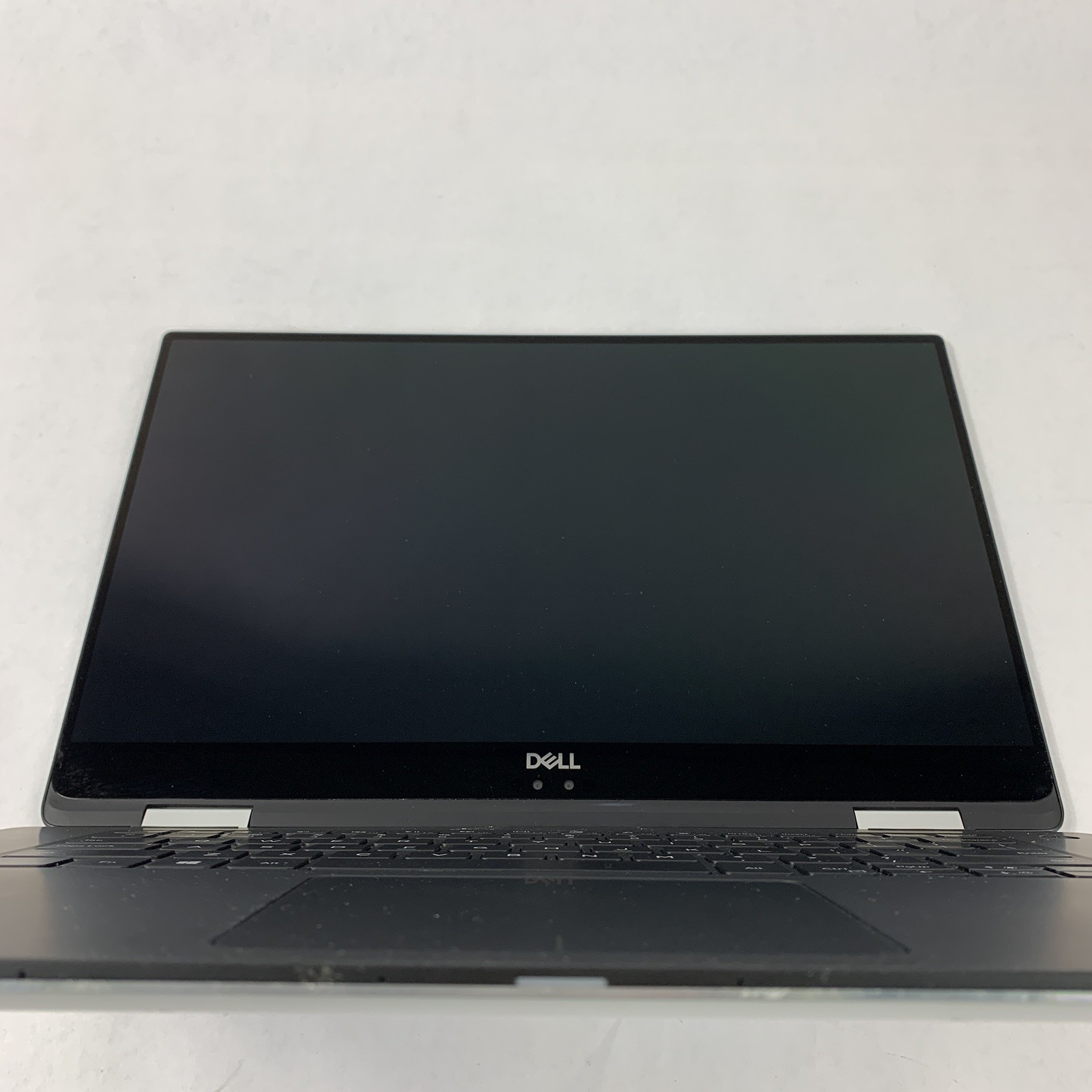 Dell XPS 15 9575 2-in-1 15.6″ i5-8305G 2.80 GHz 8 GB RAM No SSD/OS/AC/Battery