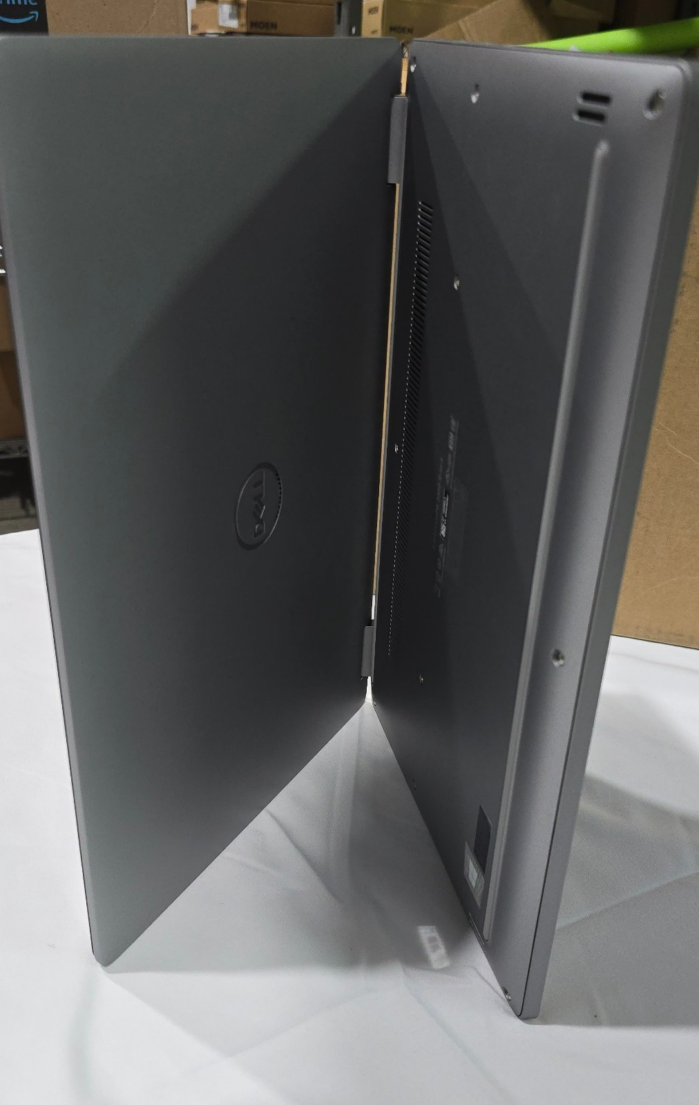 Dell Latitude 3310 2-in-1 Touchscreen 13.3″ FHD Laptop – i5-8265U 8GB 256GB SSD