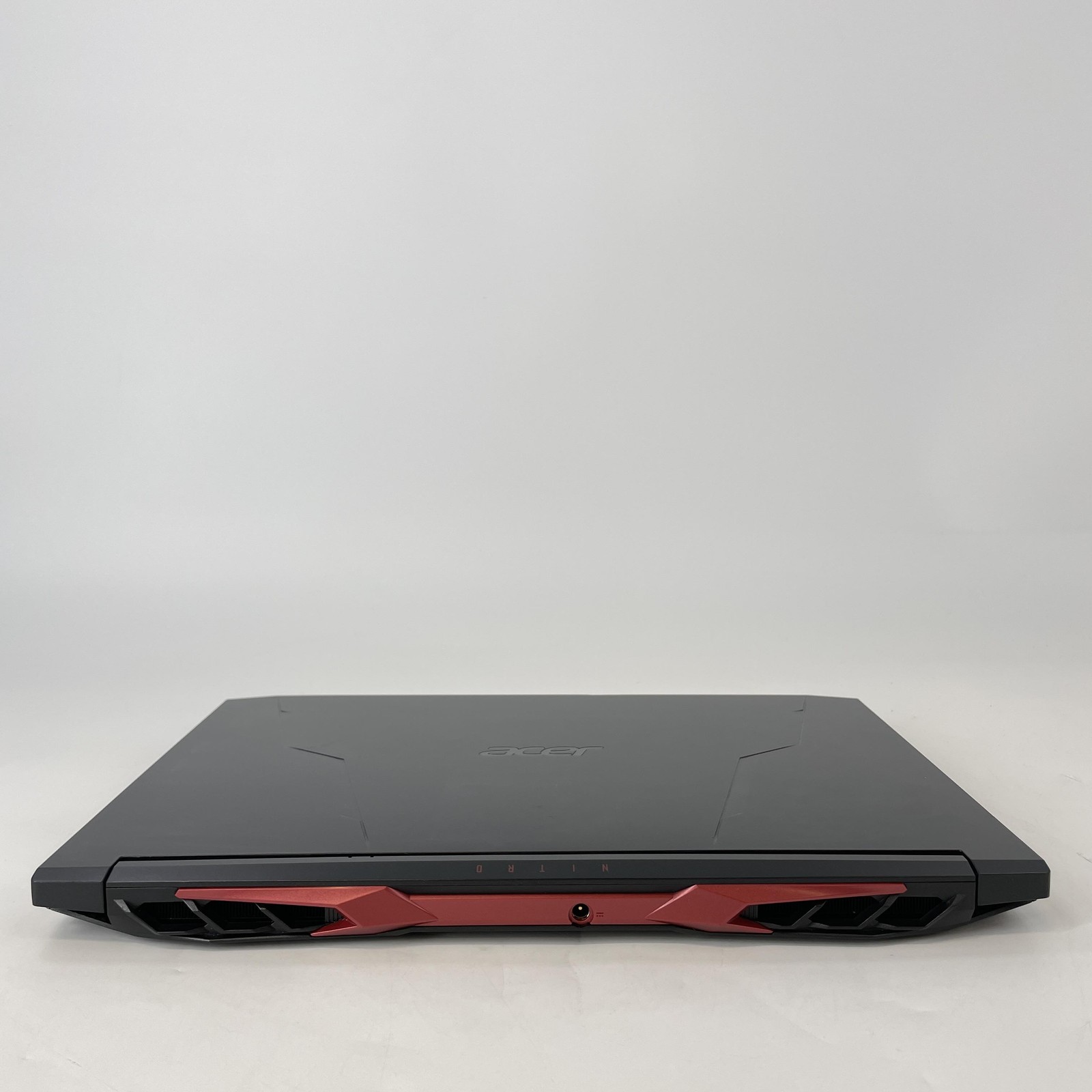 Acer Nitro 5 15 144Hz FHD i7-11800H 2.30GHz 16GB 512GB SSD NVIDIA RTX 3050 Ti