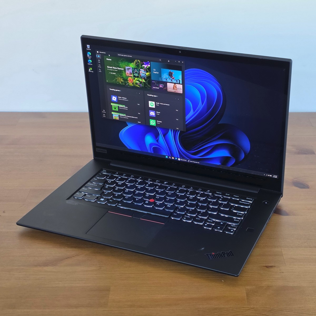 Lenovo ThinkPad P1 Gen 3 i9-10885H 16GB 15″ 4K HDR 3840×2160 OLED NVIDIA T2000