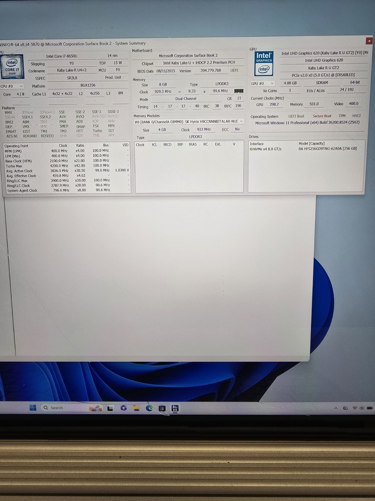 Read Microsoft Surface Book 2 | i7-8650U 8GB RAM 256GB SSD | NVIDIA 1050 Backlit