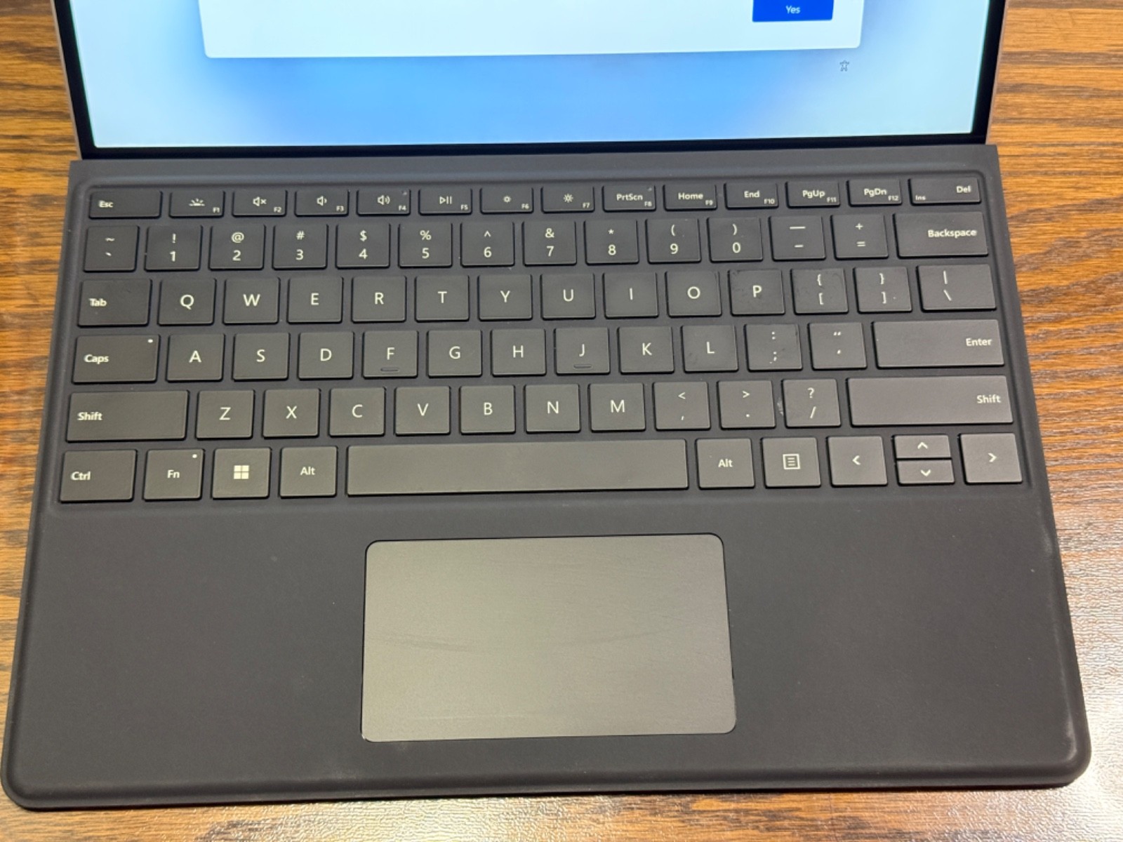 MINT Surface Pro X 8/128/SQ1 w/Microsoft Type Cover Keyboard, Microsoft Charger