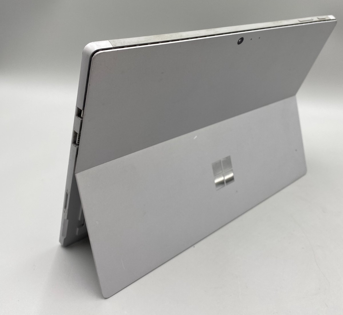 Microsoft Surface Pro 5 tablet 1796 i5-7300U 256GB SSD 8GB DDR3 Silver Fair/See