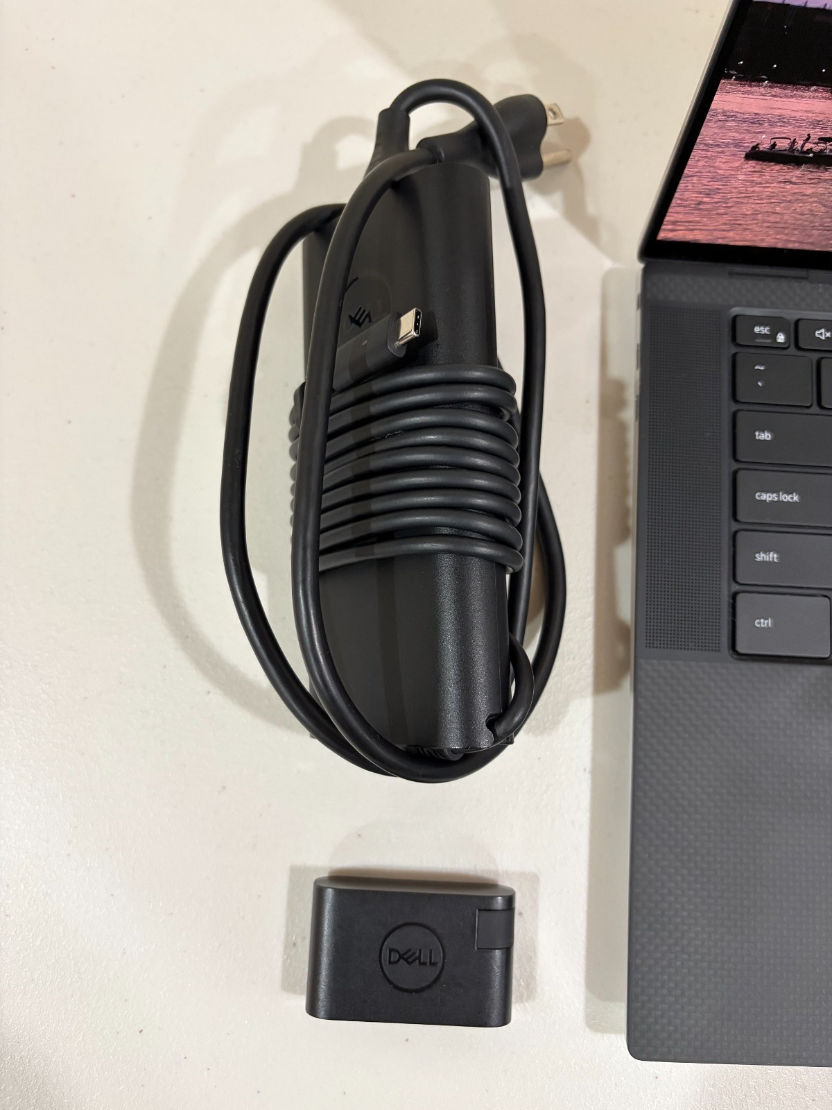 Dell XPS 15 9520 i7-12700H 32GB DDR5 1TB NVMe 3.5K OLED Touch New Battery 97%