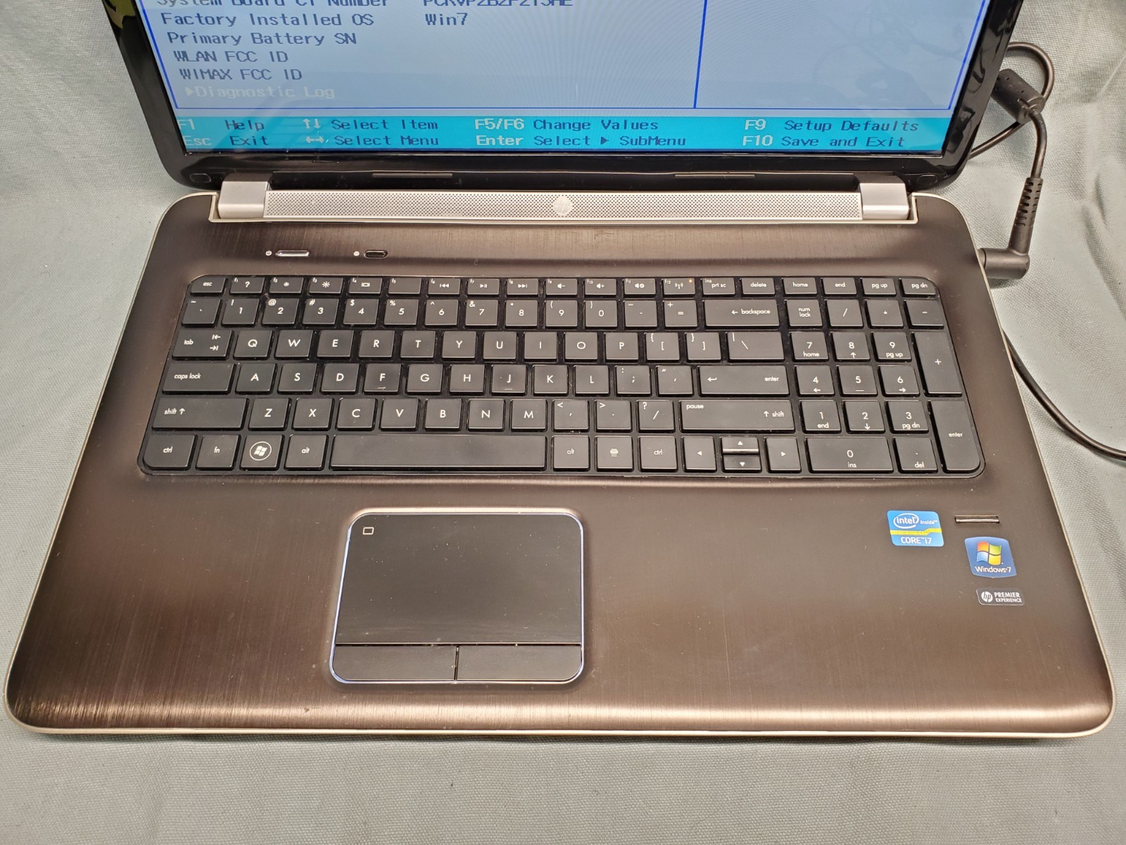 HP Pavilion dv7 notebook i7 2670QM 2.20 GHz / 8GB/No HDD/ 1600×900 #2760