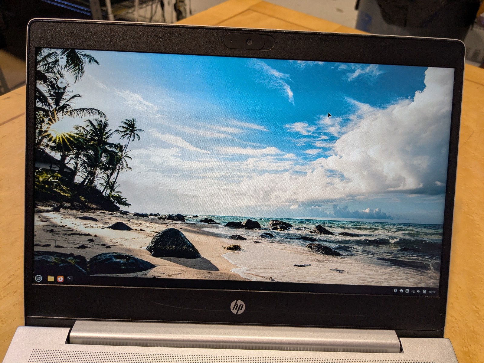 HP ProBook 440 G7 14″ i5-10210U 1.6Ghz 8GB RAM 256GB SSD No OS – Dents