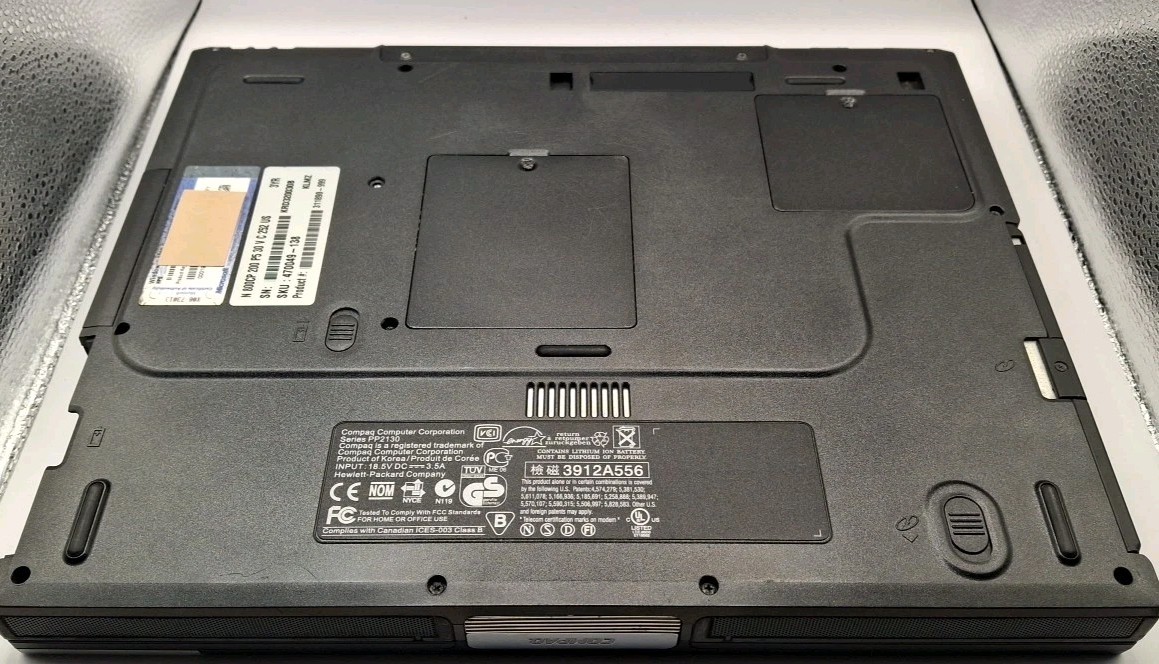 15″ Compaq Evo N800c Intel Pentium 4 2.00GHz/1GB RAM/DVD/160GB HDD/Cord