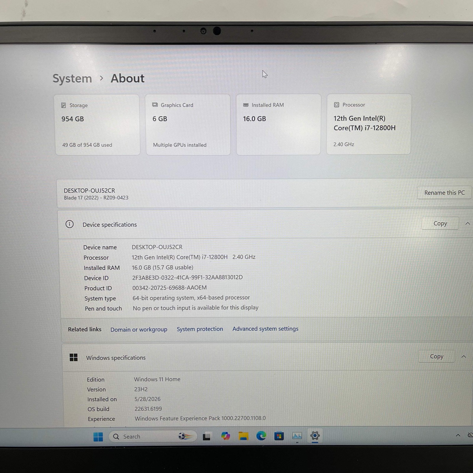 Broken Razer Blade 15 i7-12800H 2.4GHz 16GB 1TB SSD GeForce RTX 3060 Keys Issue