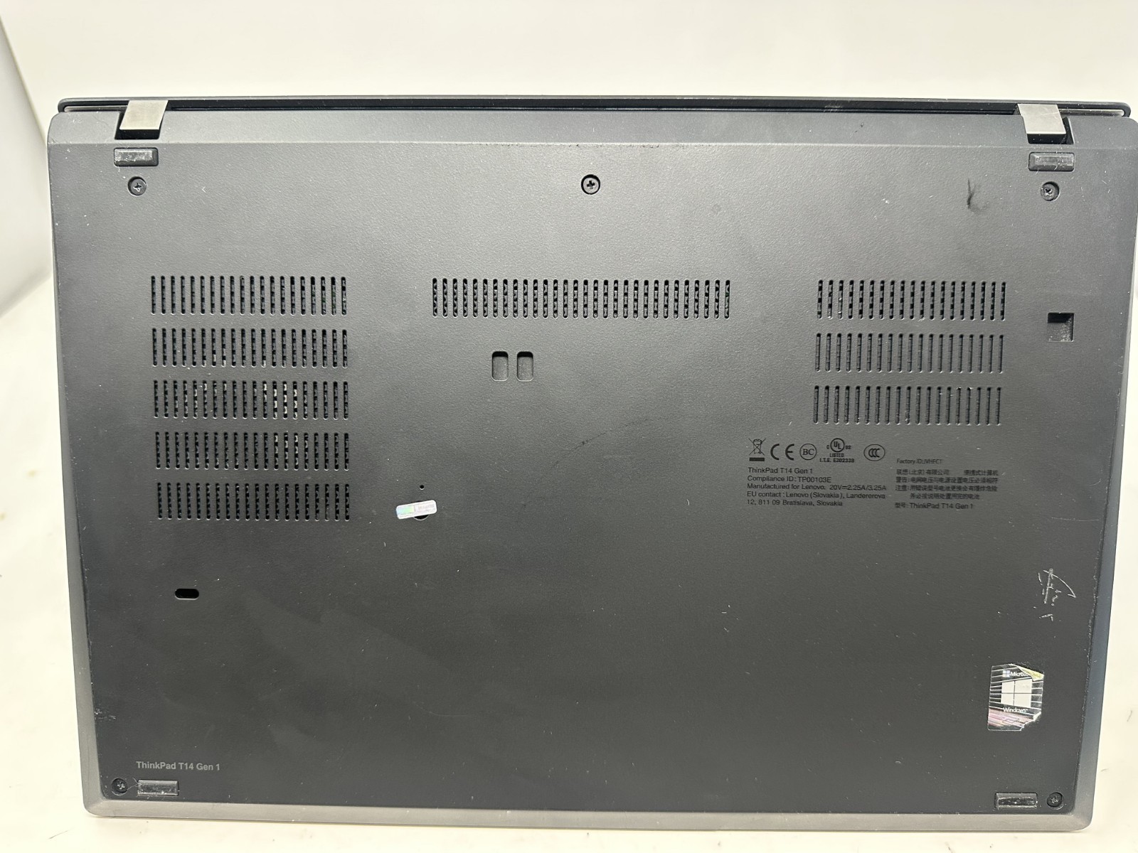Lenovo ThinkPad T14 1st Gen 14″ 256GB SSD, i5 10th Gen 1.60GHz, 16GB RAM, Win 11