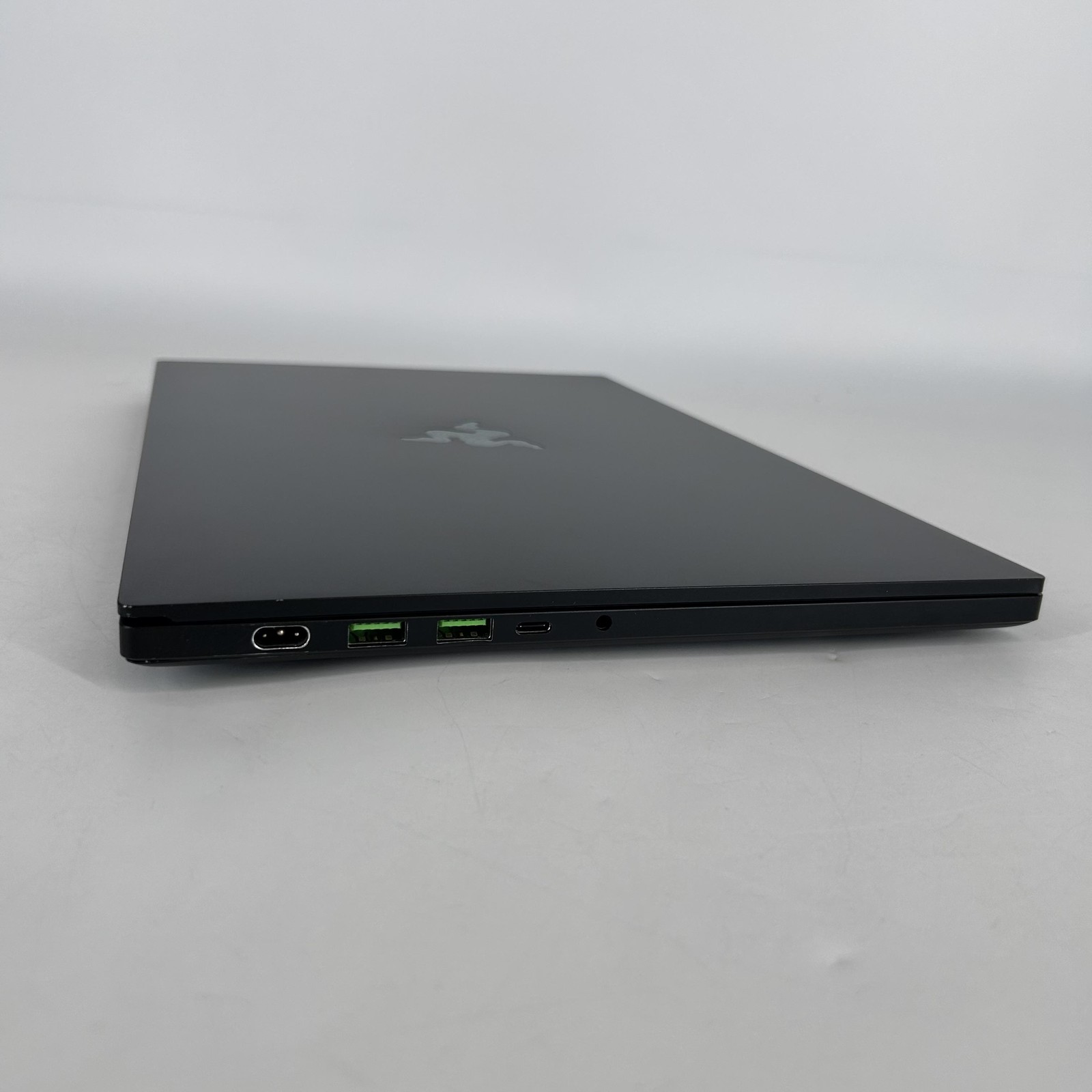Razer Blade 15 Advanced 4K TOUCH i9-11900H 2.50GHz 32GB 1TB SSD RTX 3080 Good