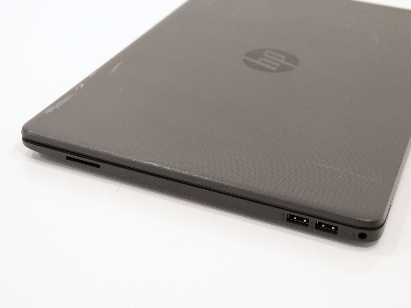 HP 255 G9 Notebook 15.6″ Ryzen 3 5425U 16GB 512GB NVMe Win 11 Pro – As Is Read