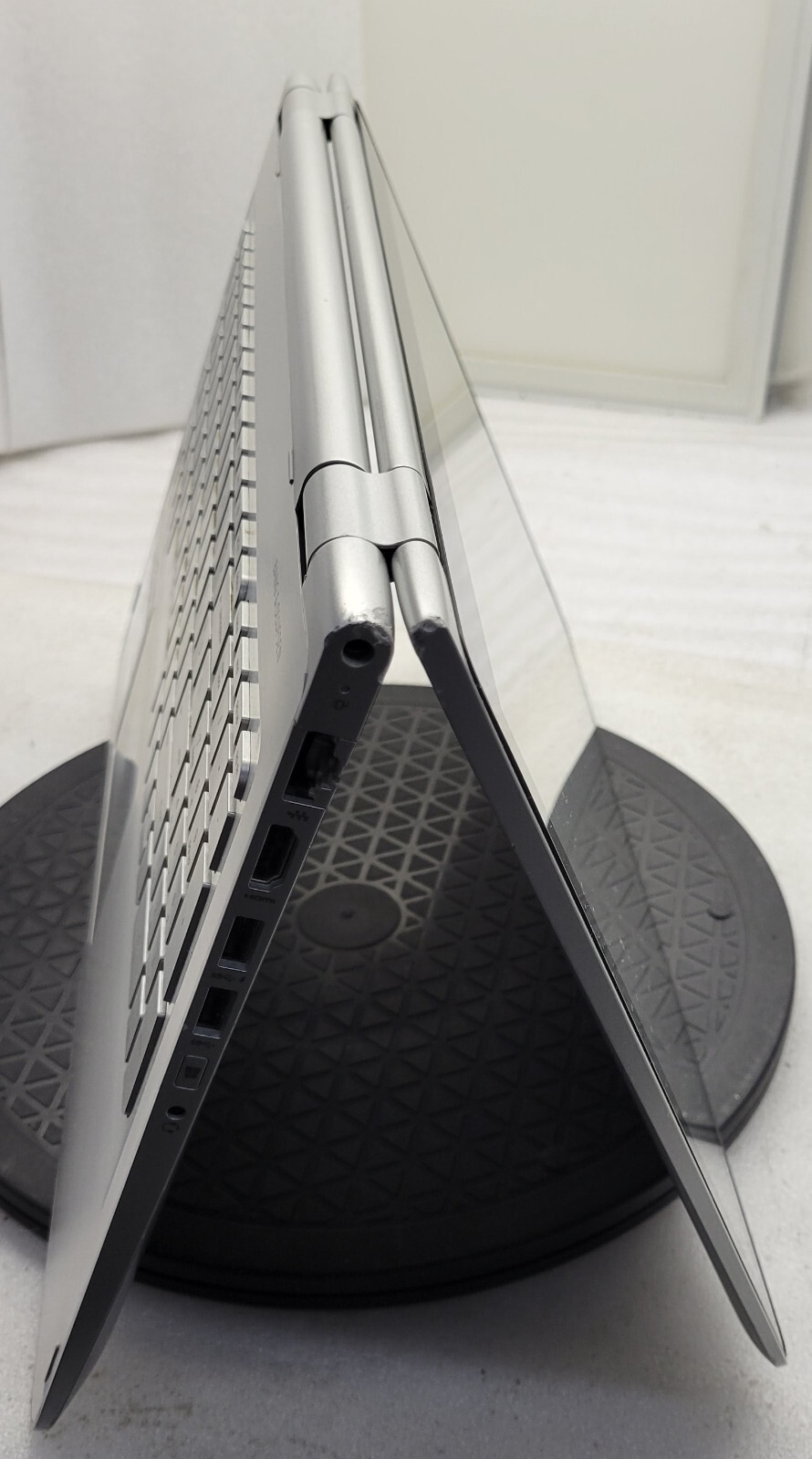 HP ENVY x360 Convertible m6-w011dx i7-5500U 2.40GHz 8GB DDR3 No OS/SSD/HDD