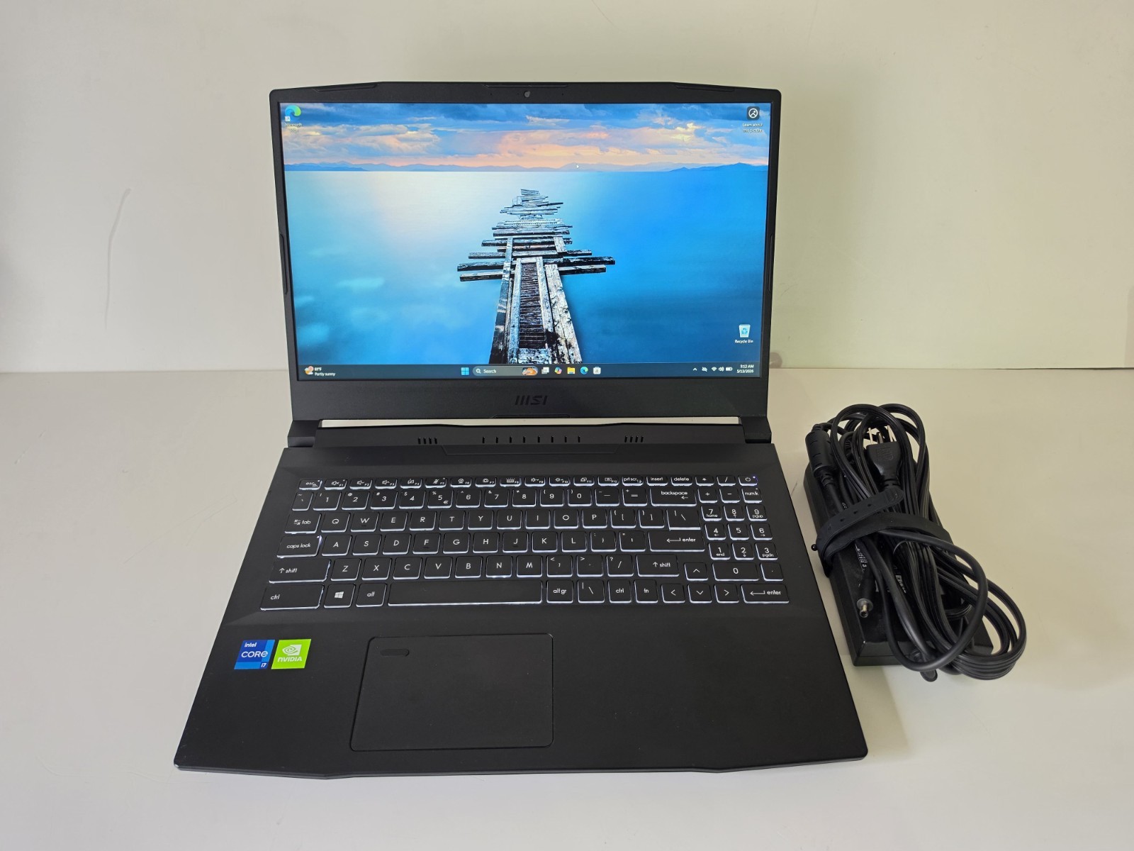 MSI WF66 11UI_MS-1582_Core i7-11800H @2.30GHz_16GB_512GB M.2 NVMe SSD_Win11 Pro.