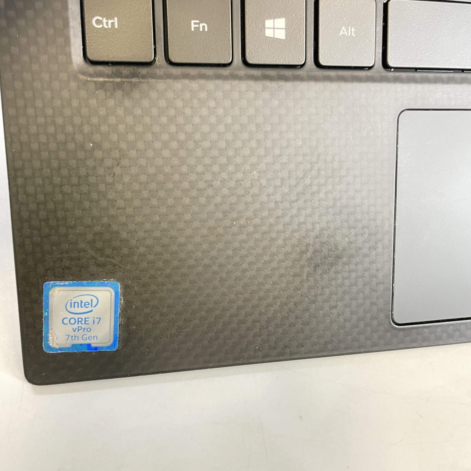 Dell XPS 13 9360 QHD+ TOUCH i7-7Y75 1.30GHz 16GB RAM 1TB SSD – Bad Battery
