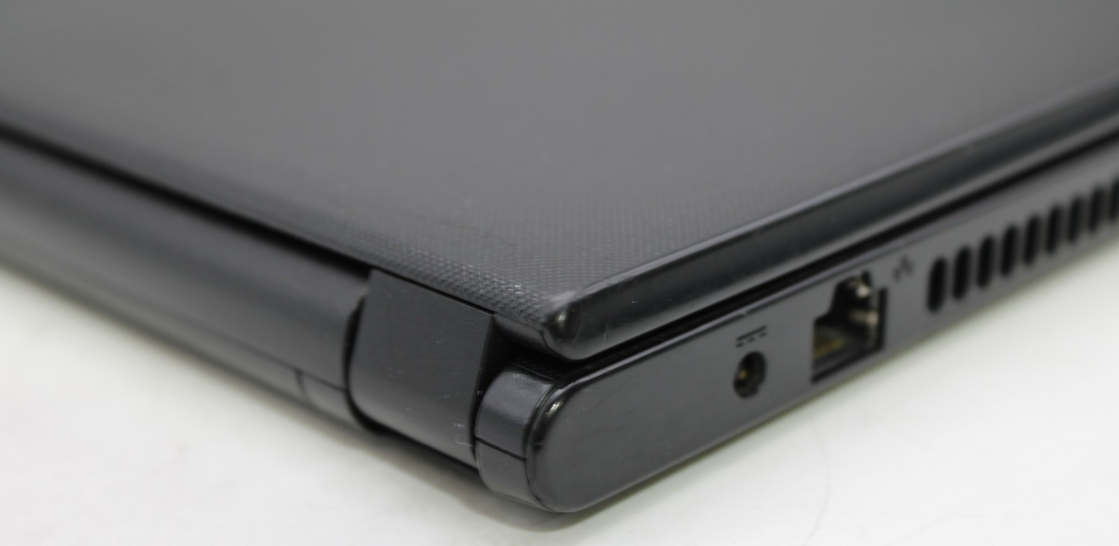 Dell Inspiron 15 5566-i5-7200U@2.5GHz-8GB DDR4 RAM-240GB SATA-NO OS*USED/TESTED*