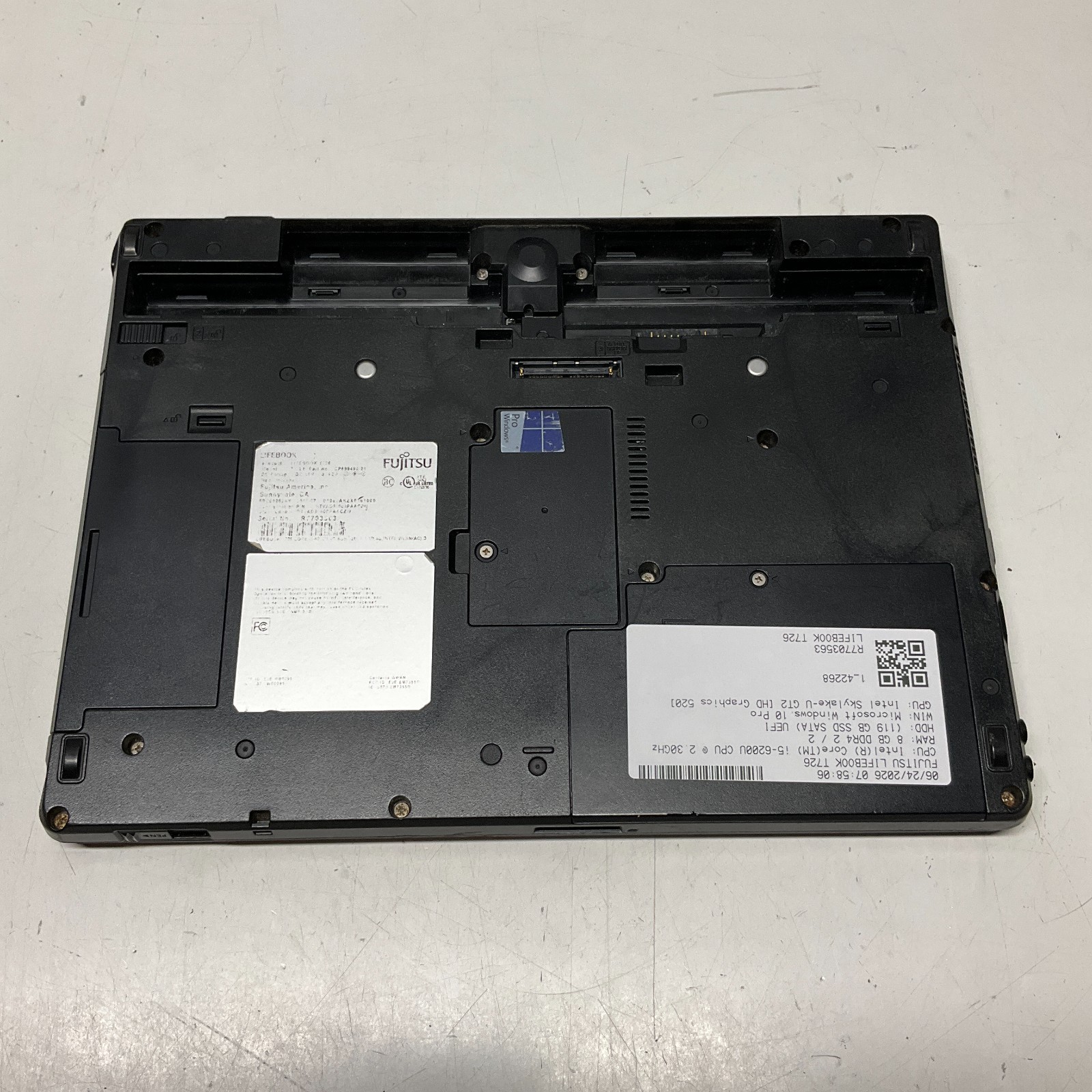 Fujitsu Lifebook T726 2-in-1 12.5″ Intel Core i5-6200U 2.3GHz 8GB 128GB NO BATT