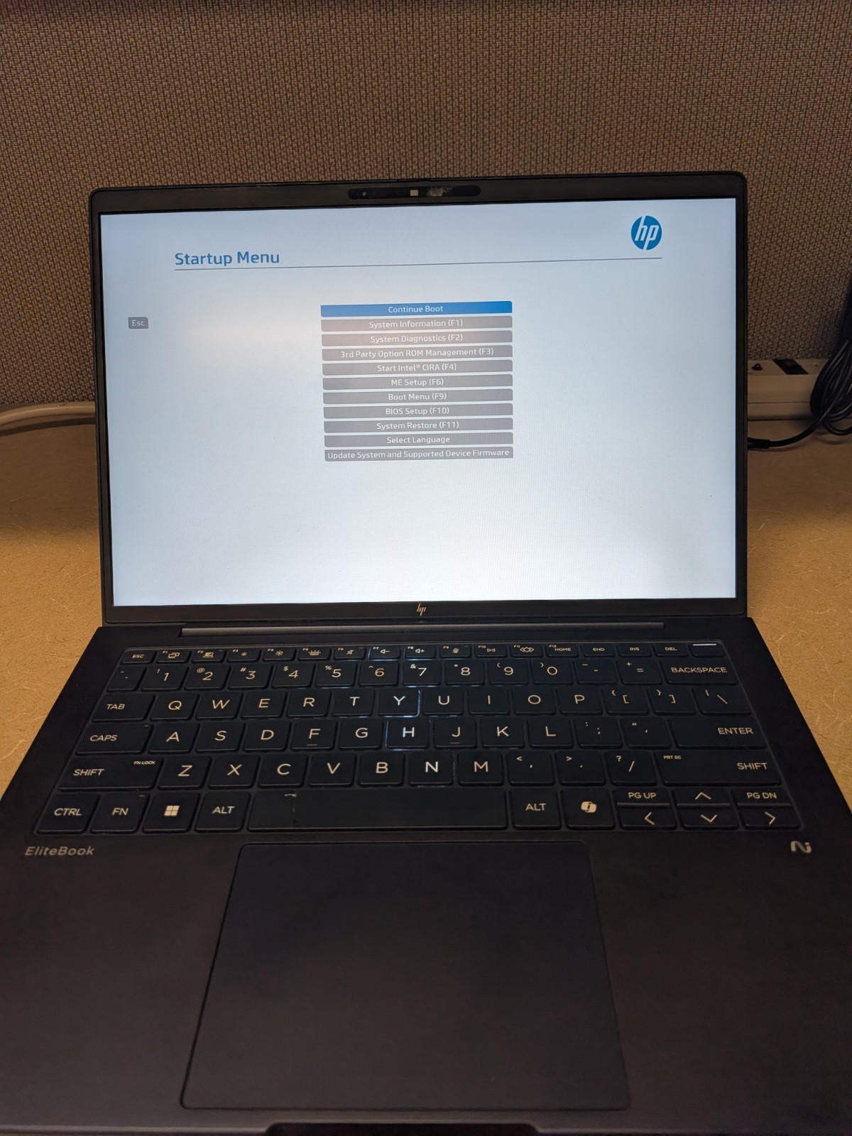 HP EliteBook X G1i AI Laptop 14″ Touch U7 268V 32GB 256GB SSD !READ DESC!