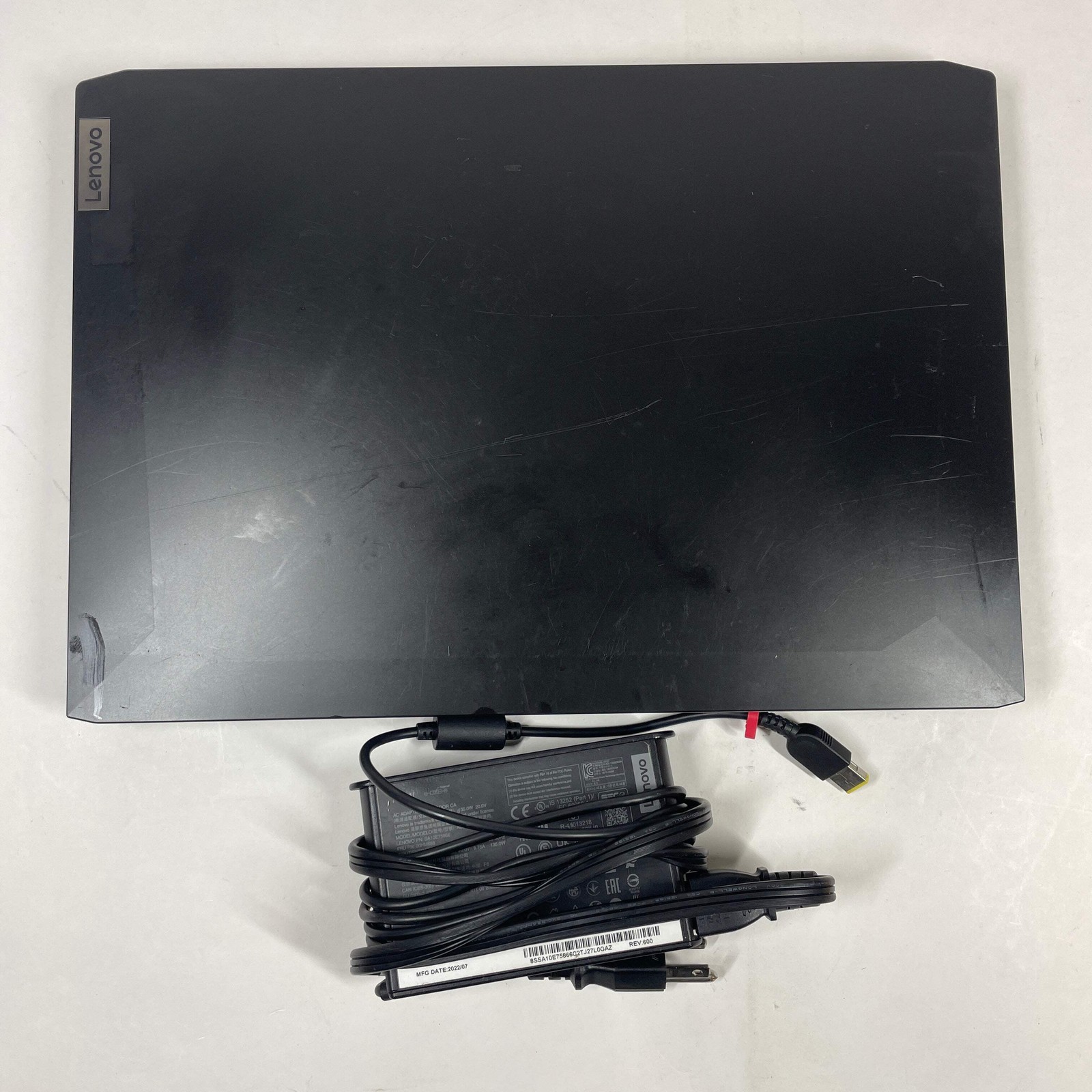Lenovo IdeaPad 3 15ACH6 15.6″ Ryzen 5 5600H 3.3GHz 8GB RAM 256GB SSD RTX 3050 Ti