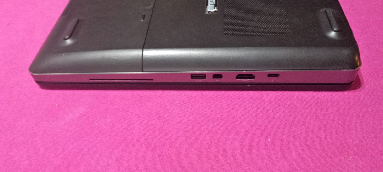 Dell Precision laptop 7720 E3-1505M 3.0-4.0Ghz 12GB 256GB NVIDIA P3200 AX200 UHD