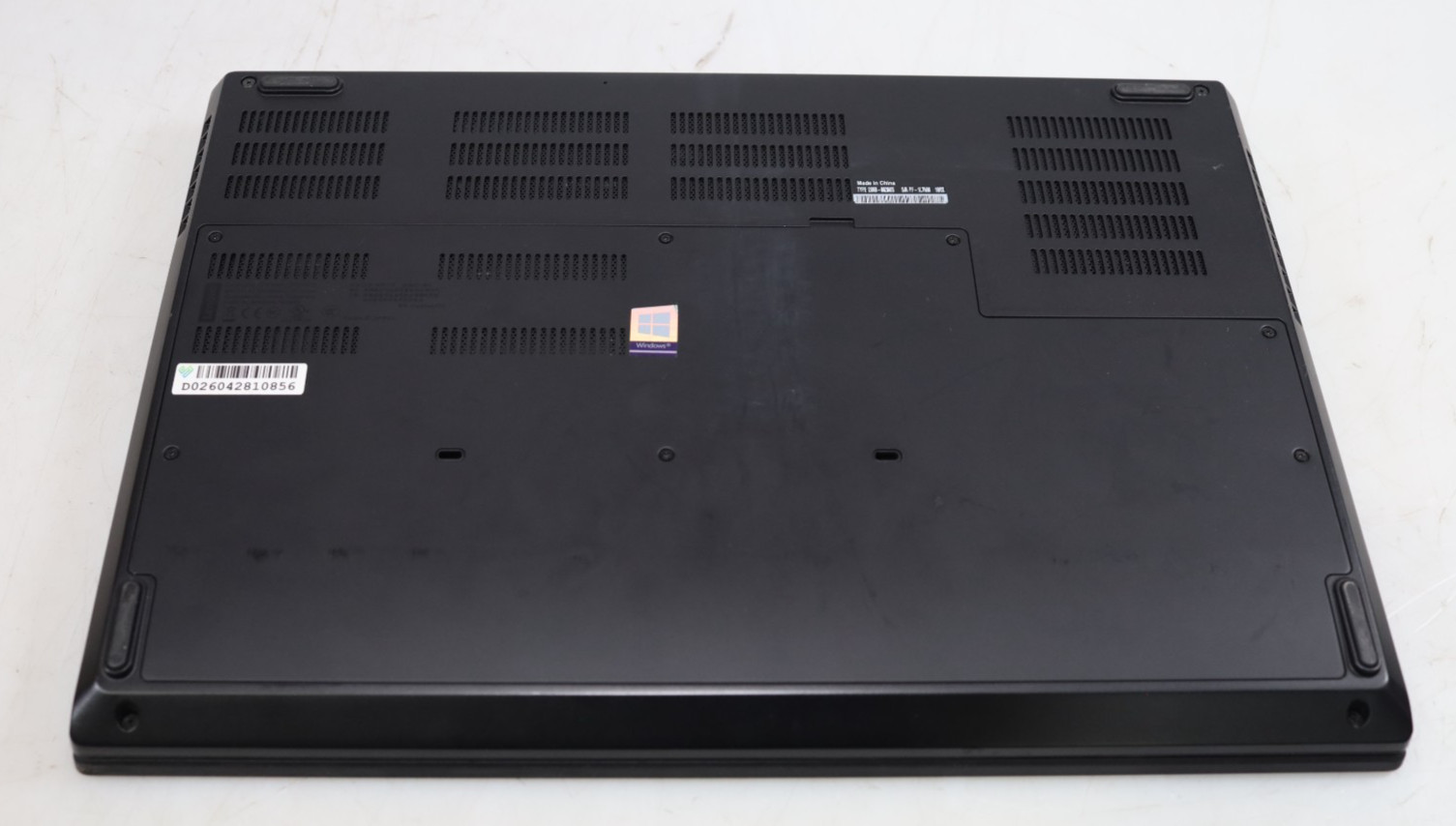 Lenovo ThinkPad P72 17″ Intel i7-8750H 32GB DDR4 Quadro P2000 No HDD COA OS