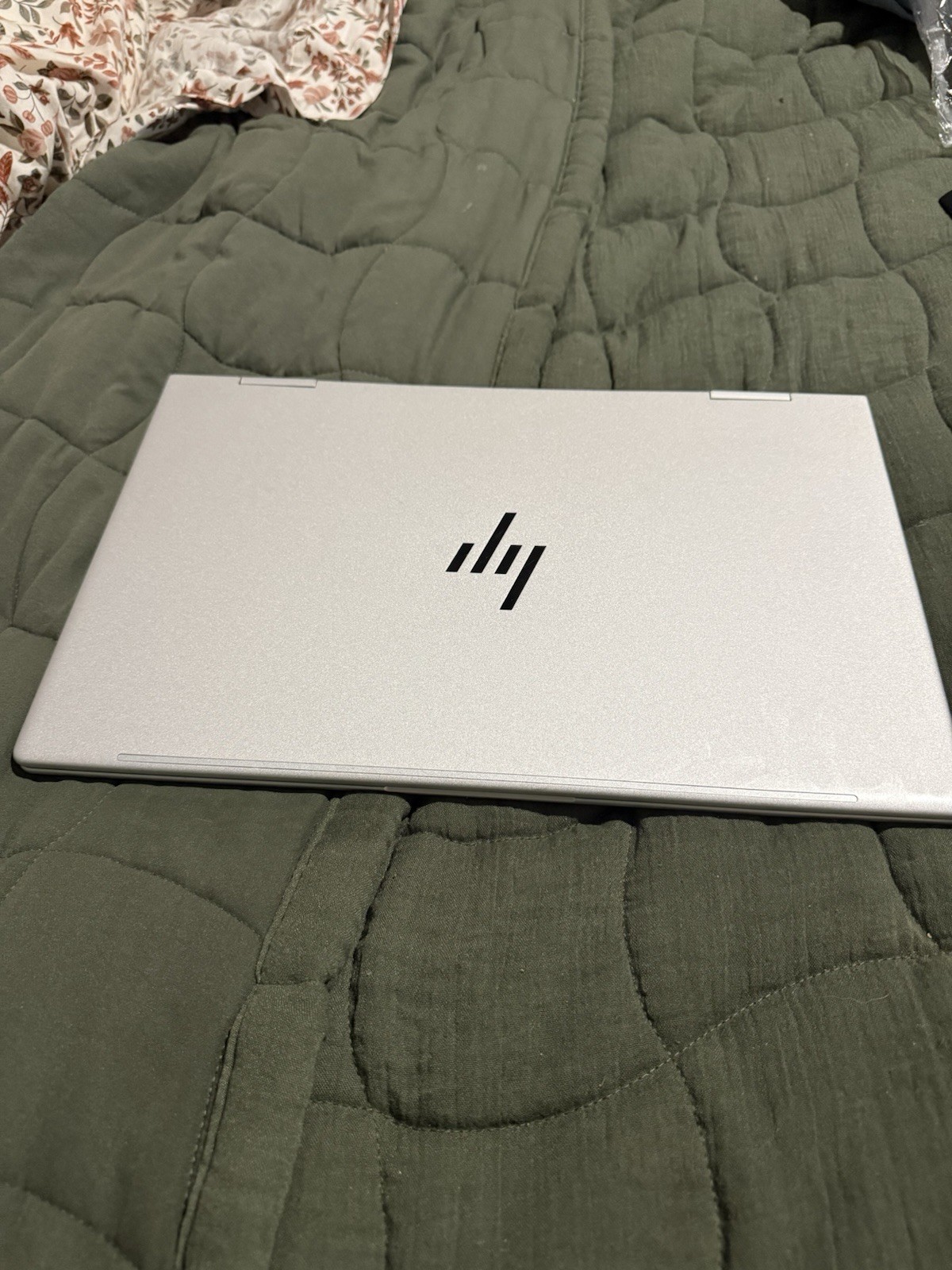 HP ENVY x360 15.6″